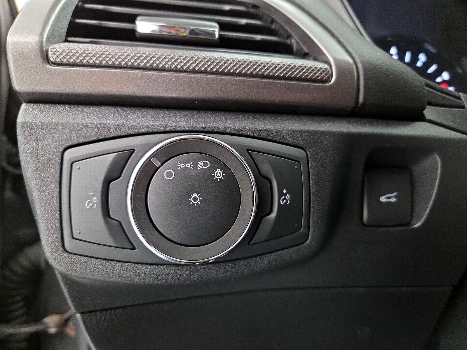 2020 Ford Fusion S - Photo 14