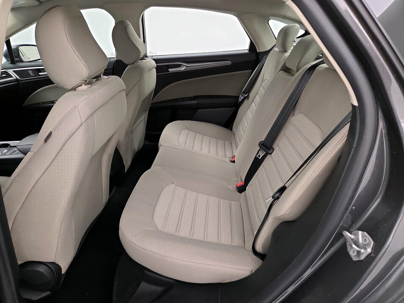 2020 Ford Fusion S - Photo 20
