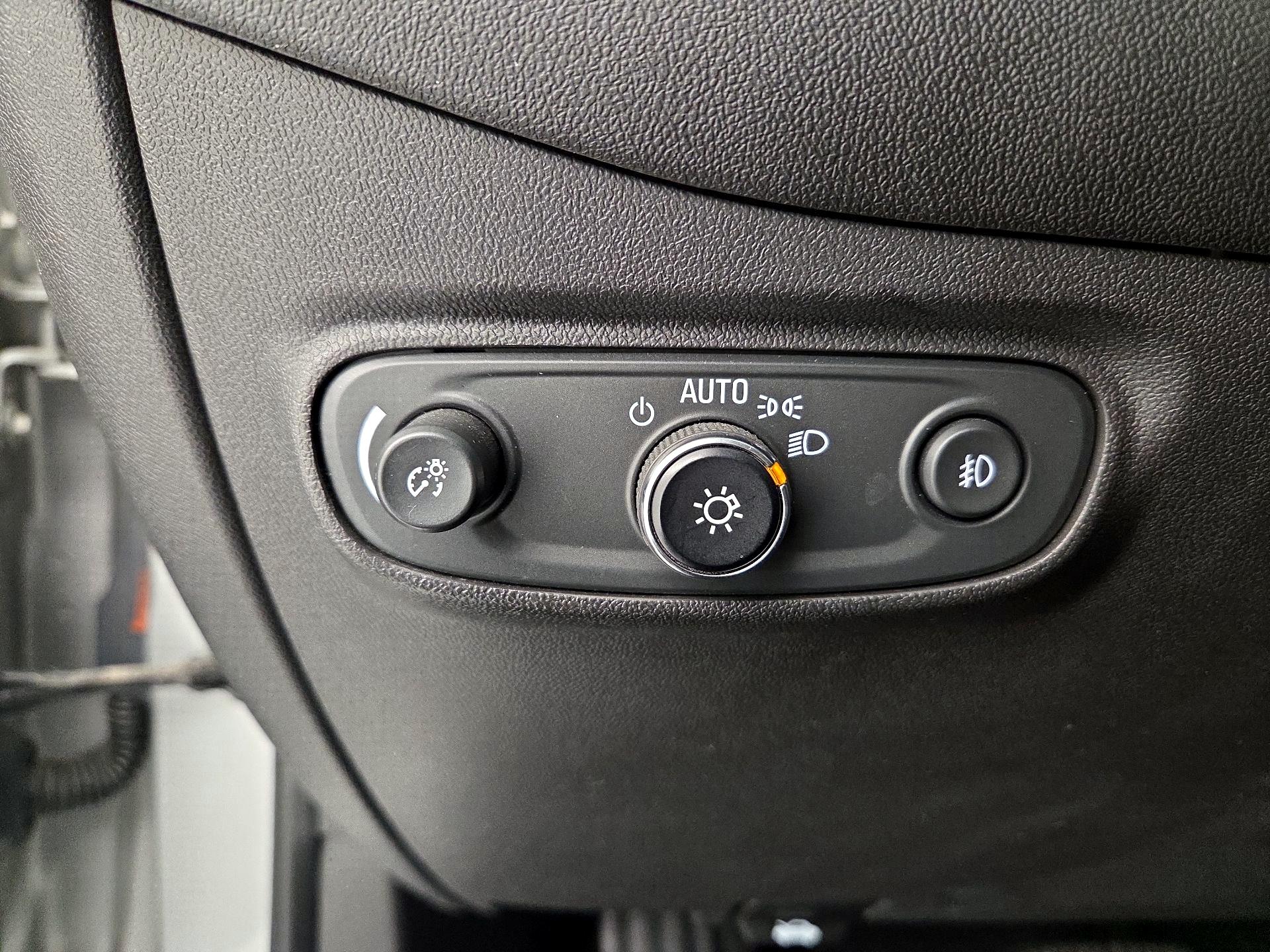 Thumbnail: 2020 Chevrolet Equinox - 13