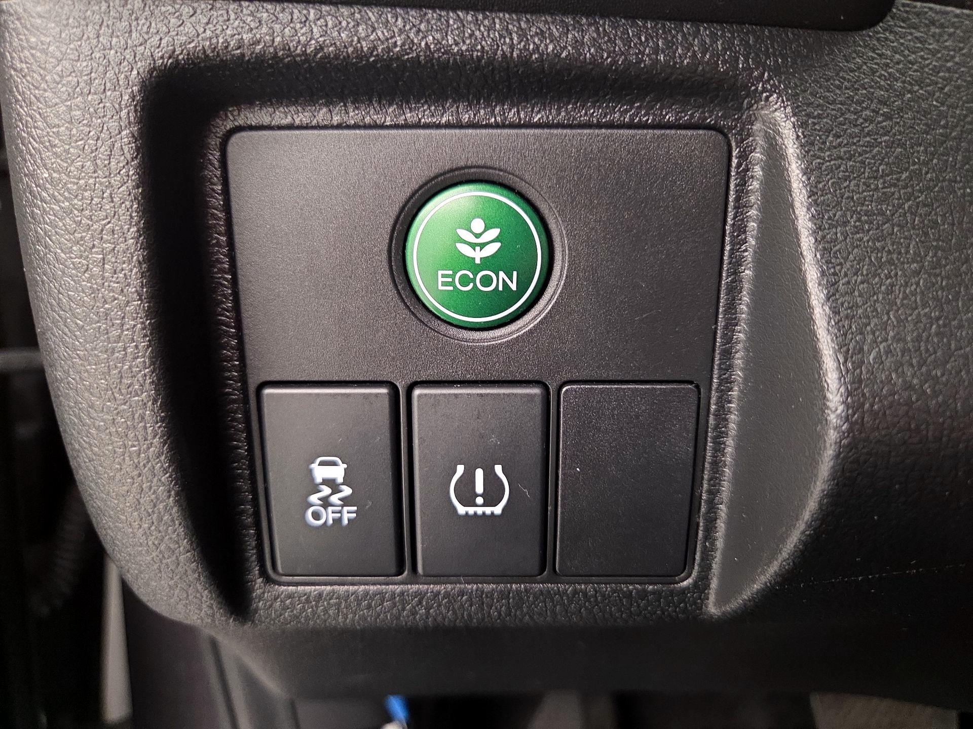 Thumbnail: 2017 Honda HR-V - 13