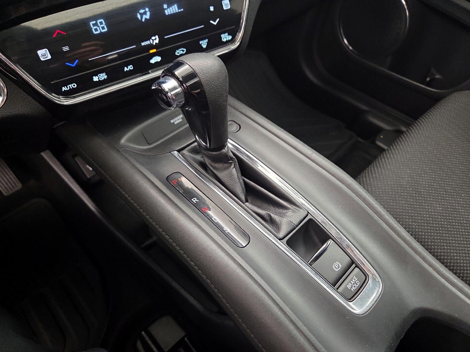 Thumbnail: 2017 Honda HR-V - 17