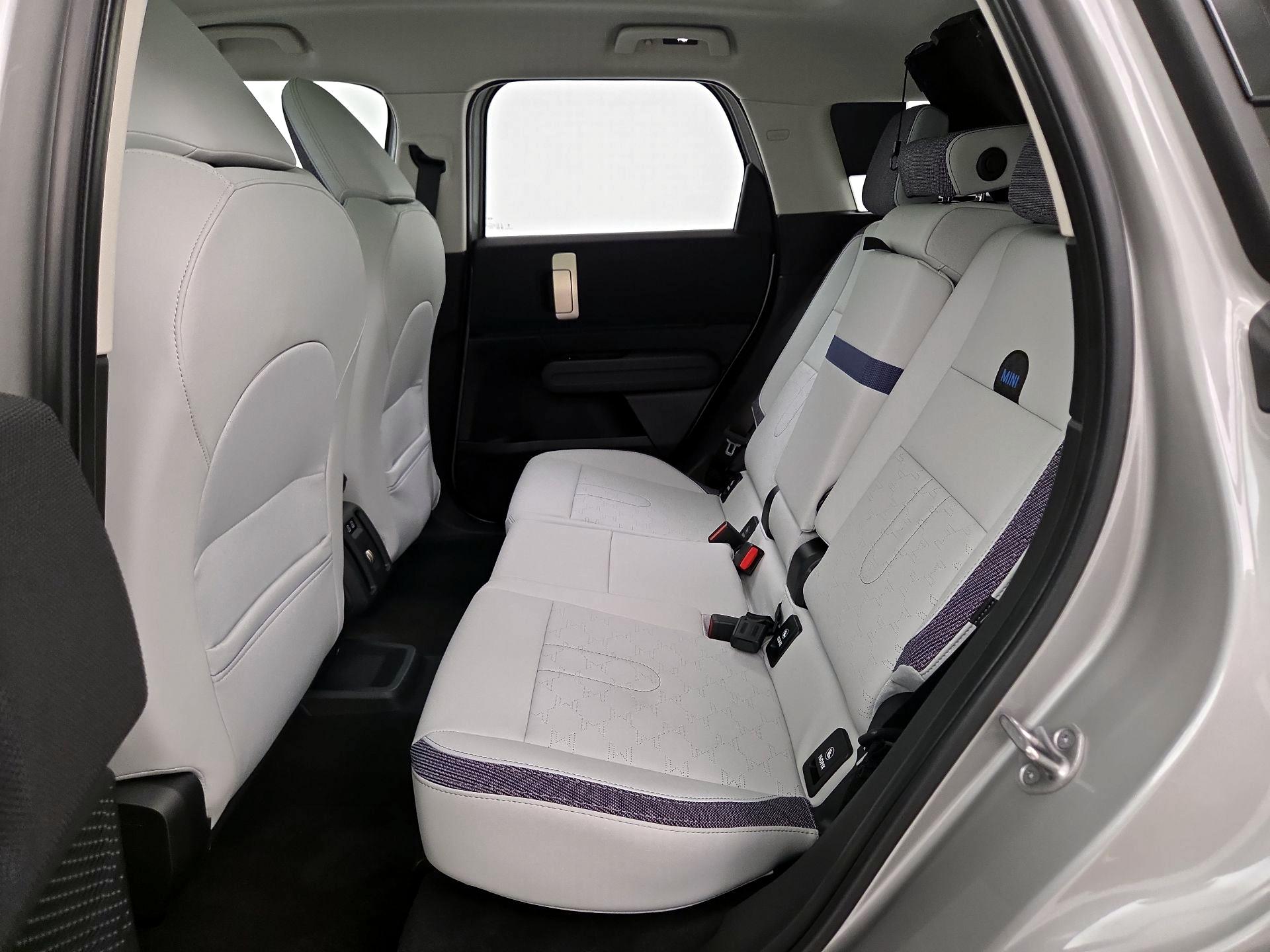 Thumbnail: 2025 MINI Cooper Countryman - 17