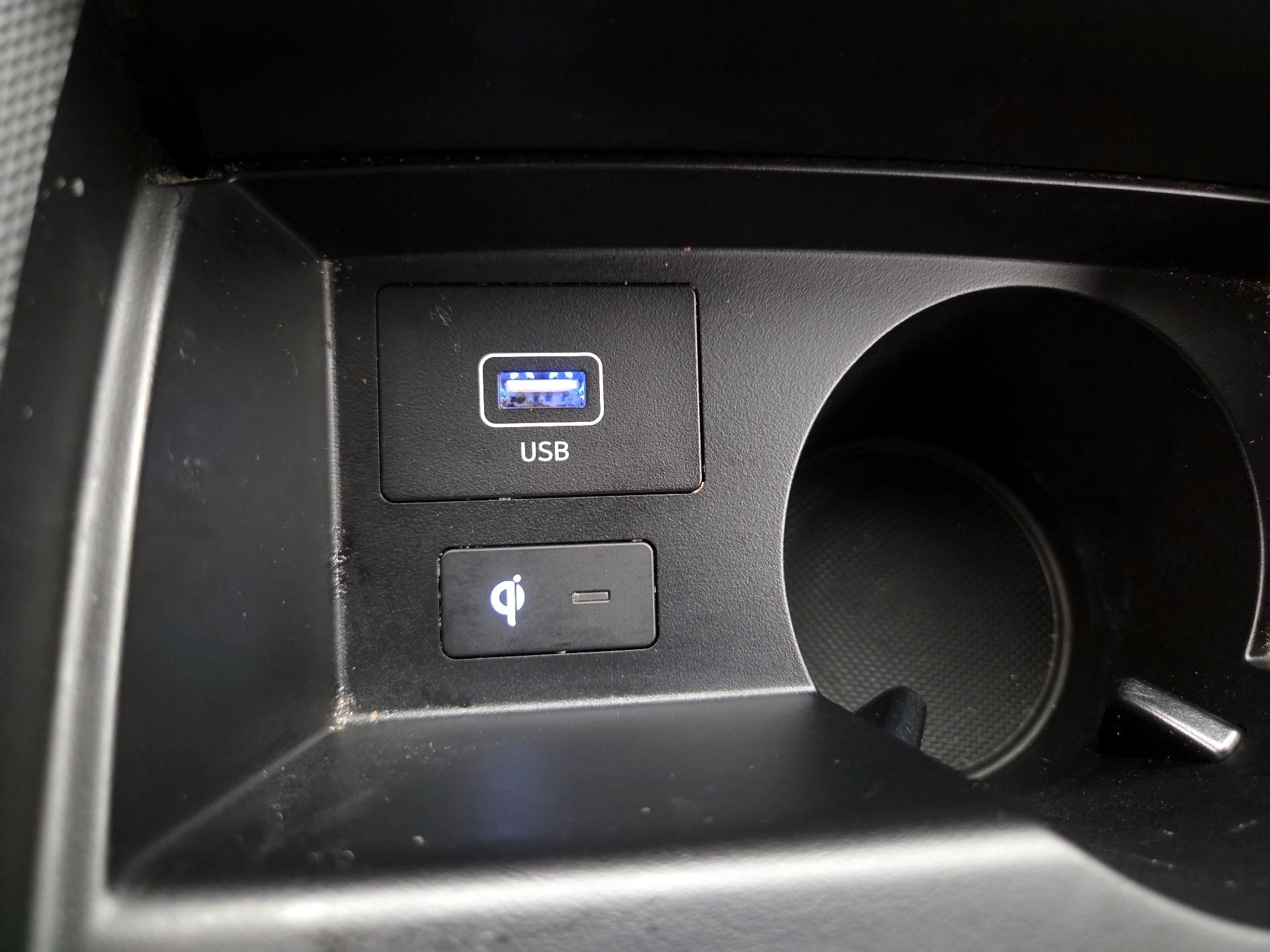 Thumbnail: 2022 Hyundai Santa Fe - 17