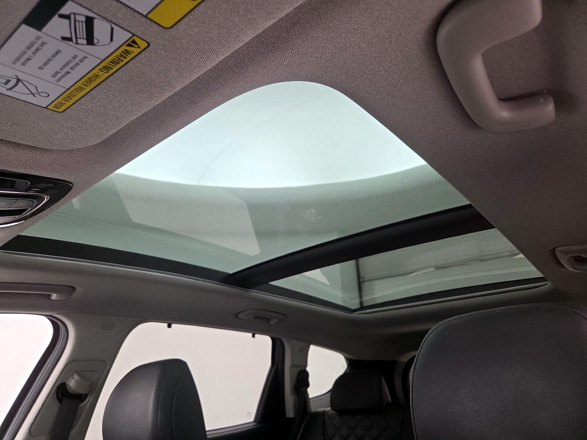 Thumbnail: 2022 Hyundai Santa Fe - 18