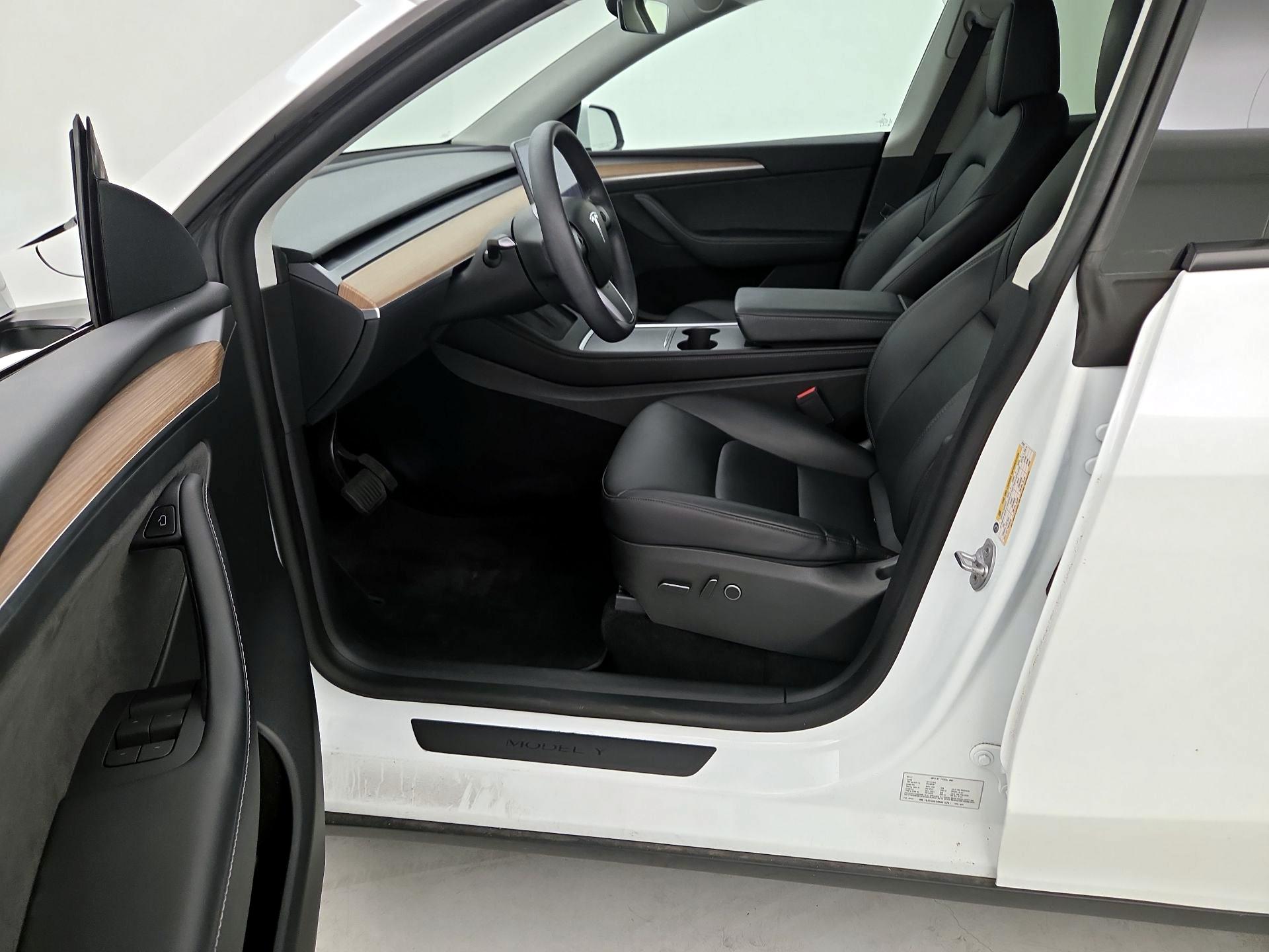 Thumbnail: 2022 Tesla Model Y - 11