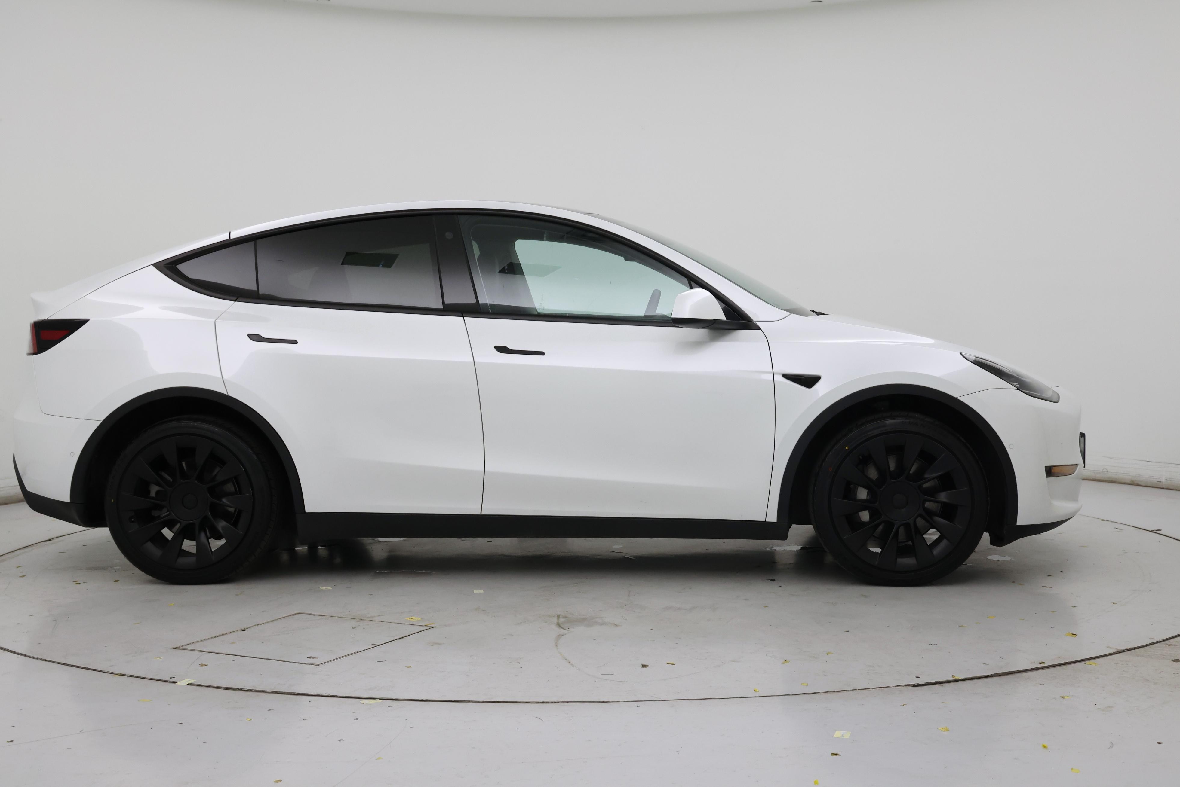 Thumbnail: 2022 Tesla Model Y - 7