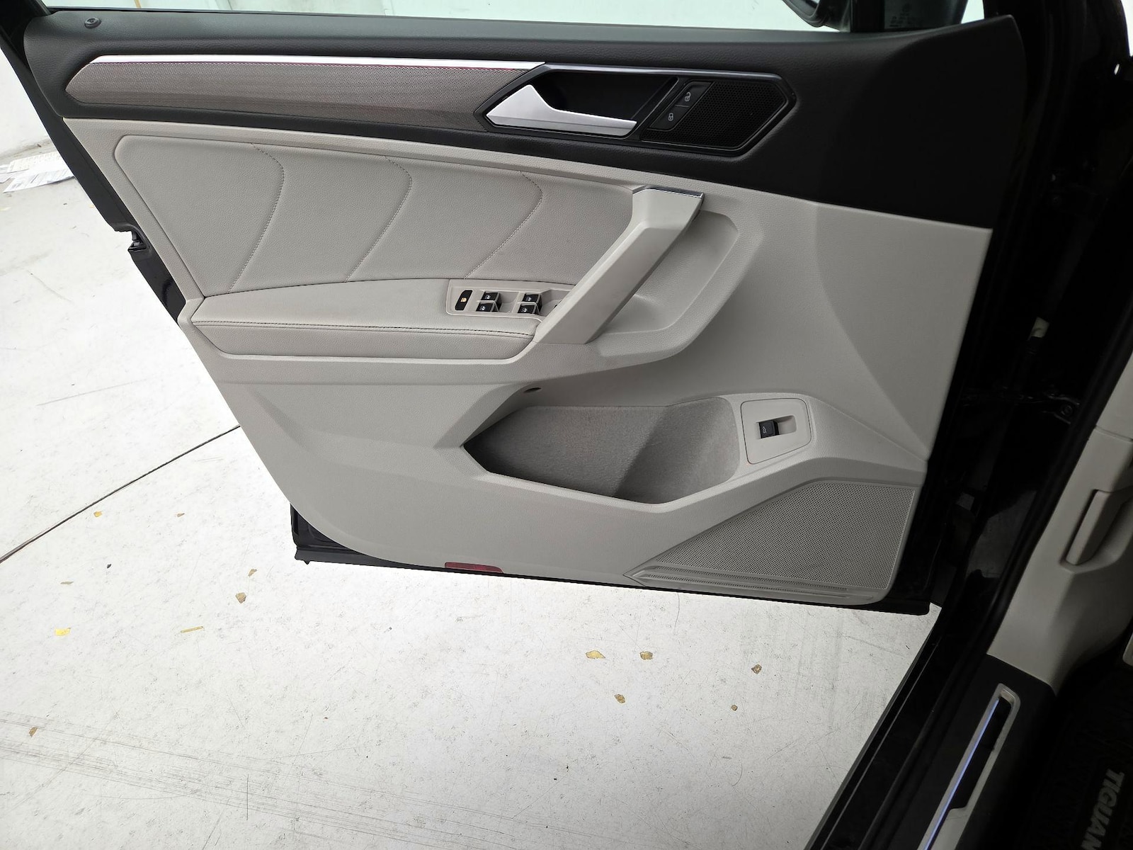 2022 Volkswagen Tiguan SE R-LINE BLACK - Photo 11