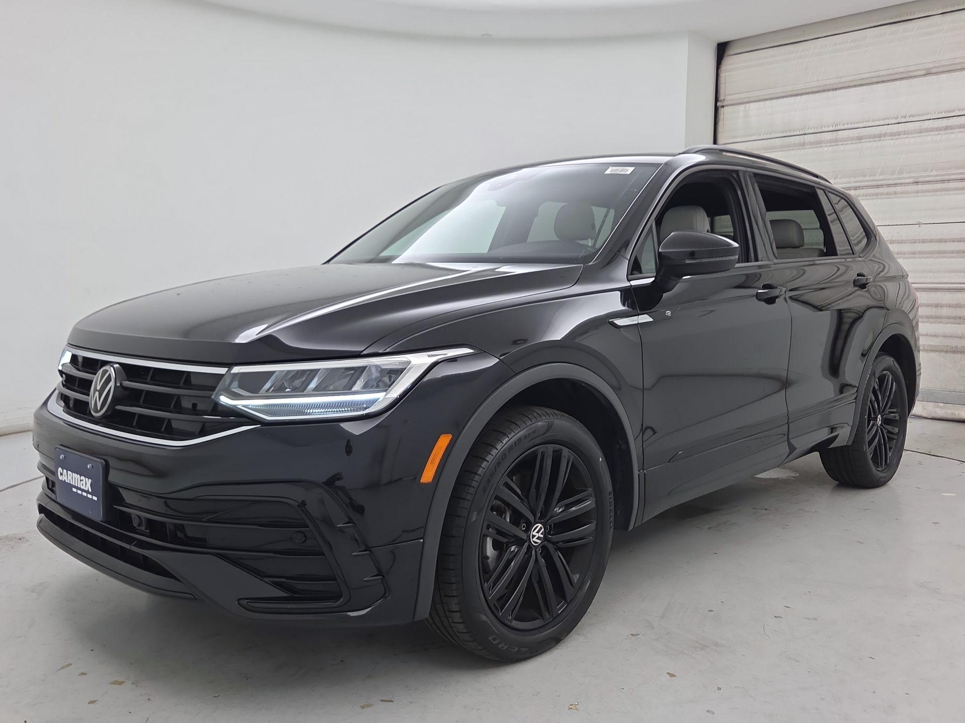 Thumbnail: 2022 Volkswagen Tiguan - 3