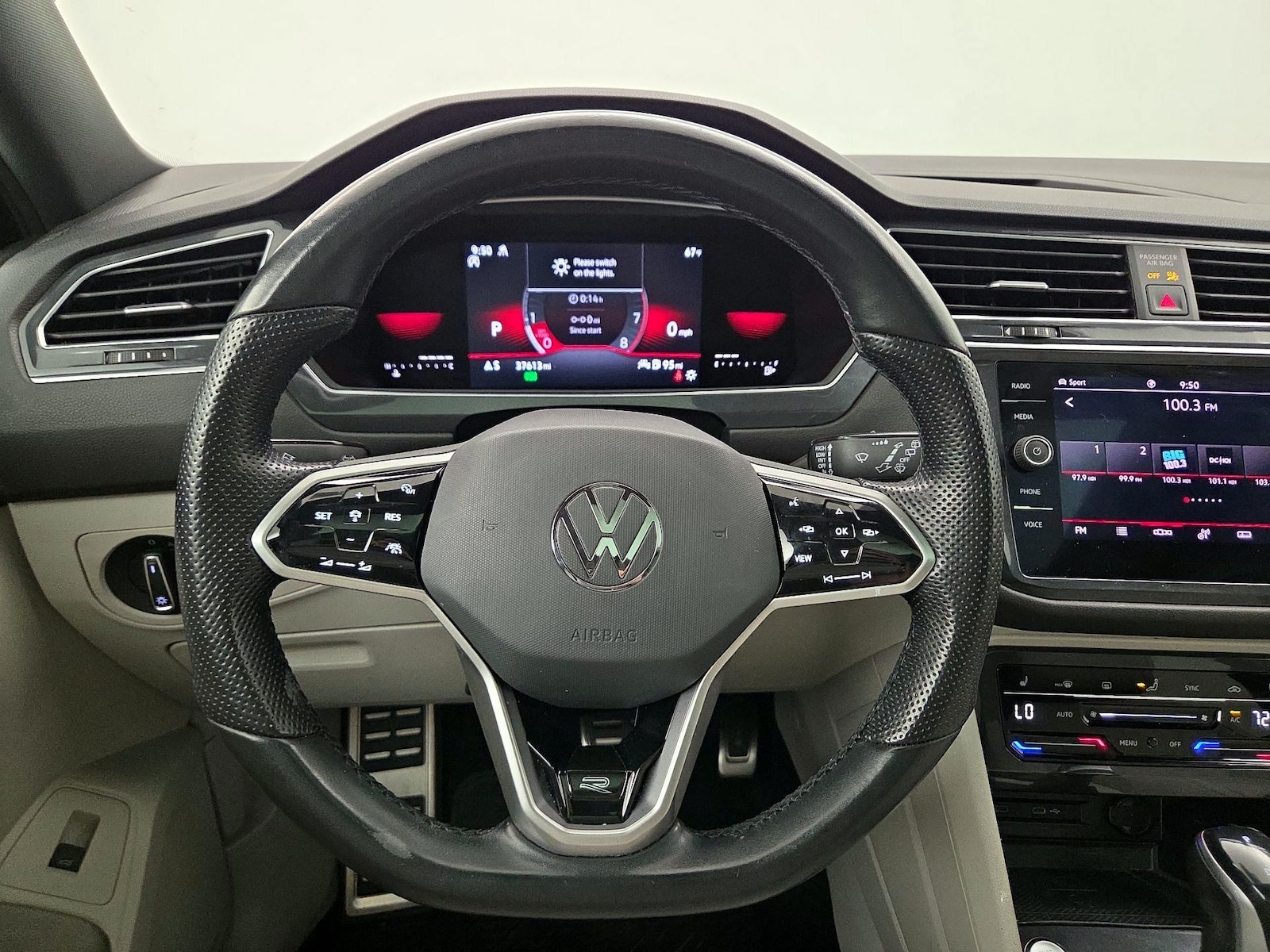 2022 Volkswagen Tiguan SE R-LINE BLACK - Photo 9