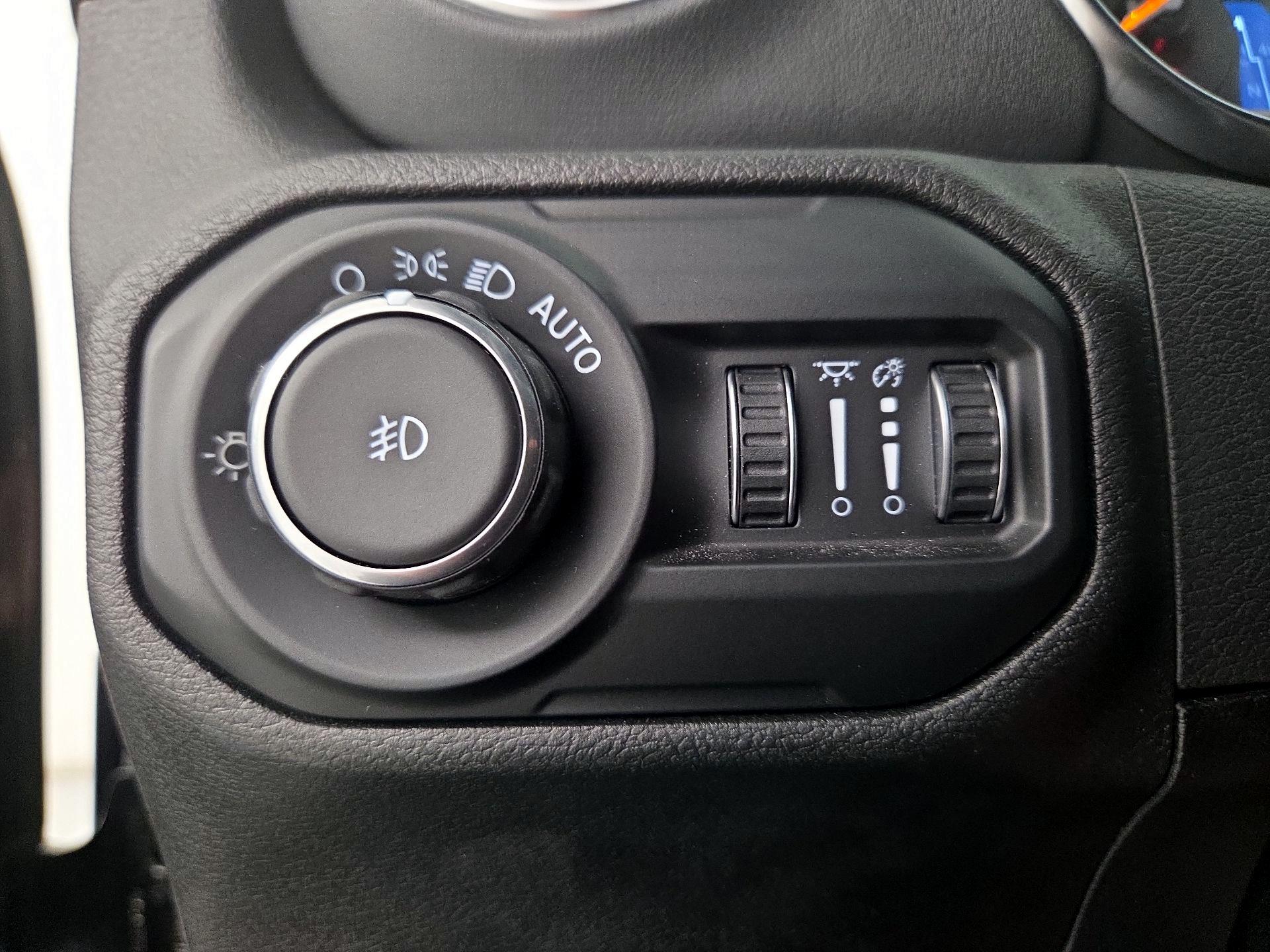 Thumbnail: 2021 Jeep Wrangler - 13
