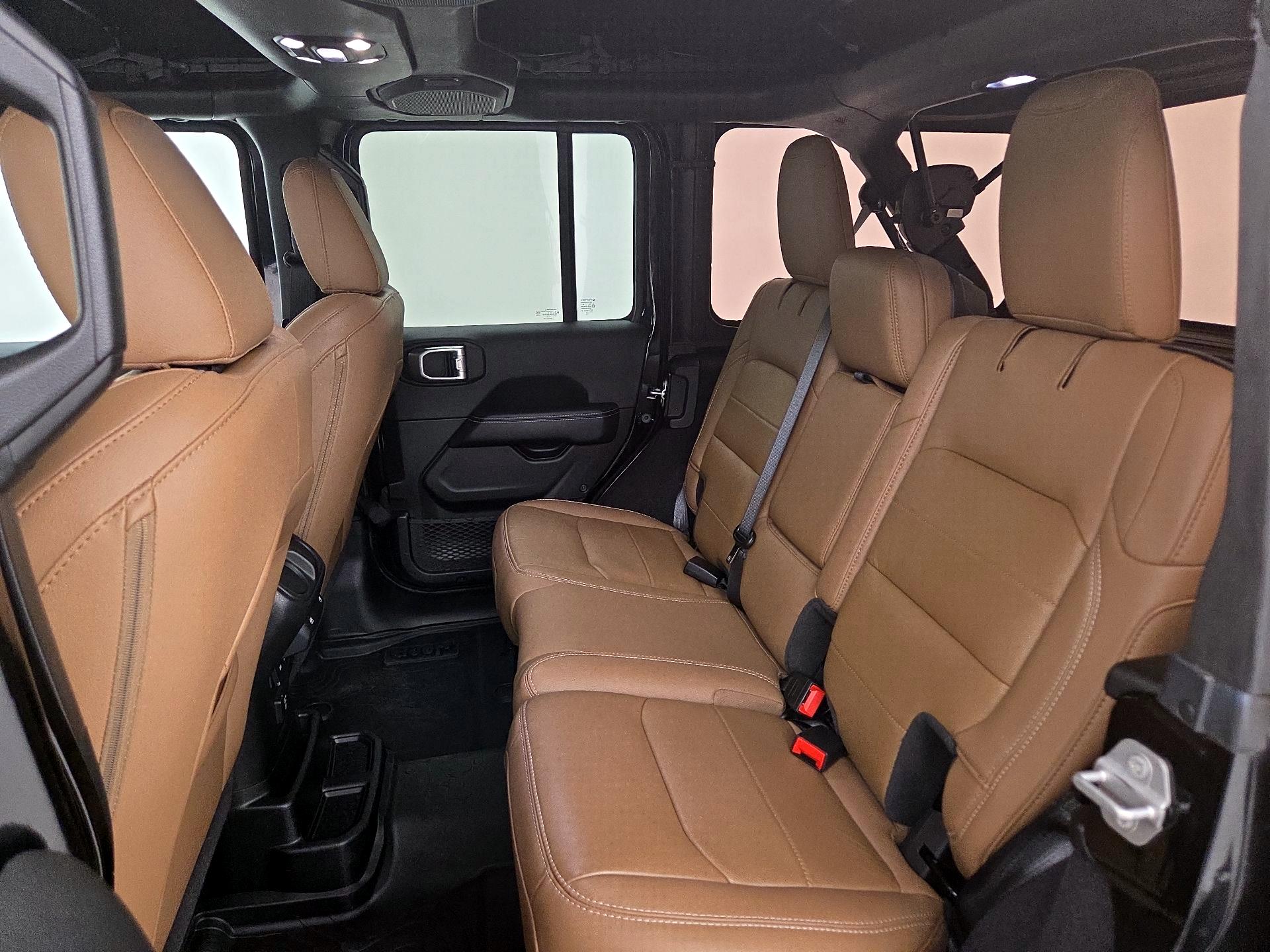 Thumbnail: 2021 Jeep Wrangler - 20