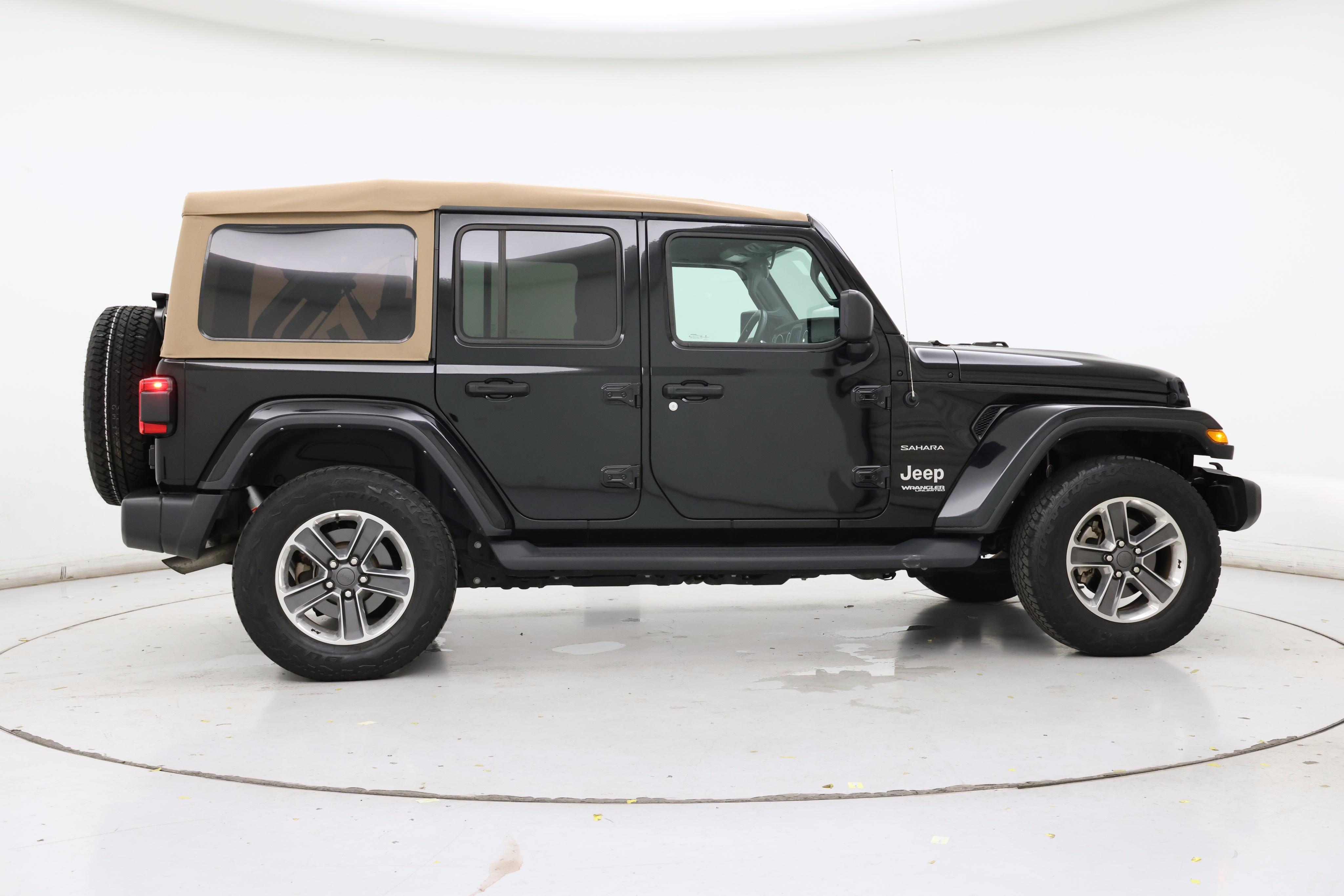 Thumbnail: 2021 Jeep Wrangler - 7