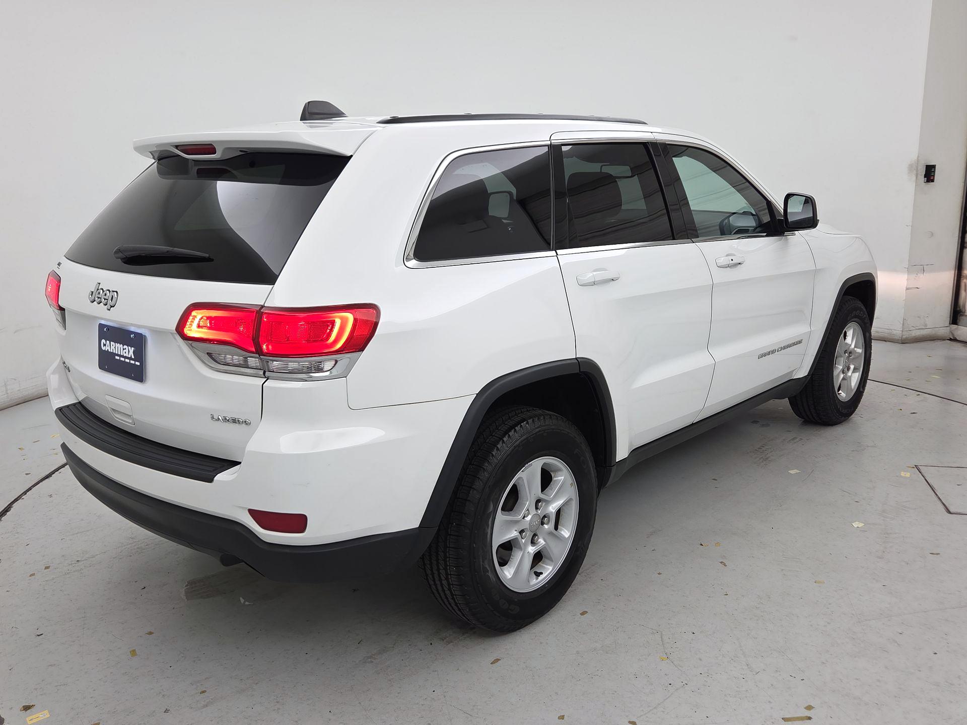 Thumbnail: 2015 Jeep Grand Cherokee - 5