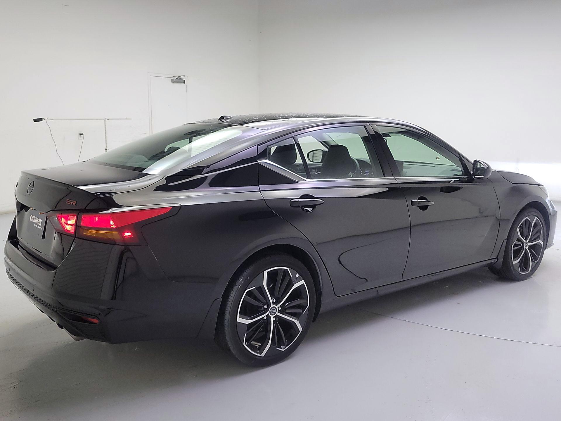 Thumbnail: 2024 Nissan Altima - 5