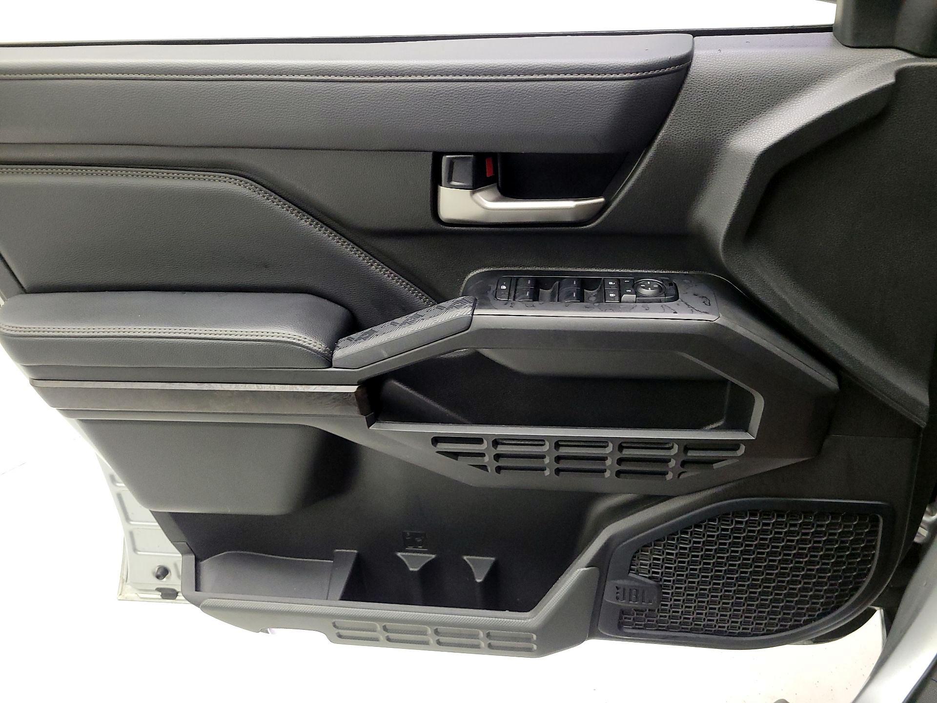 Thumbnail: 2024 Toyota Tacoma - 10