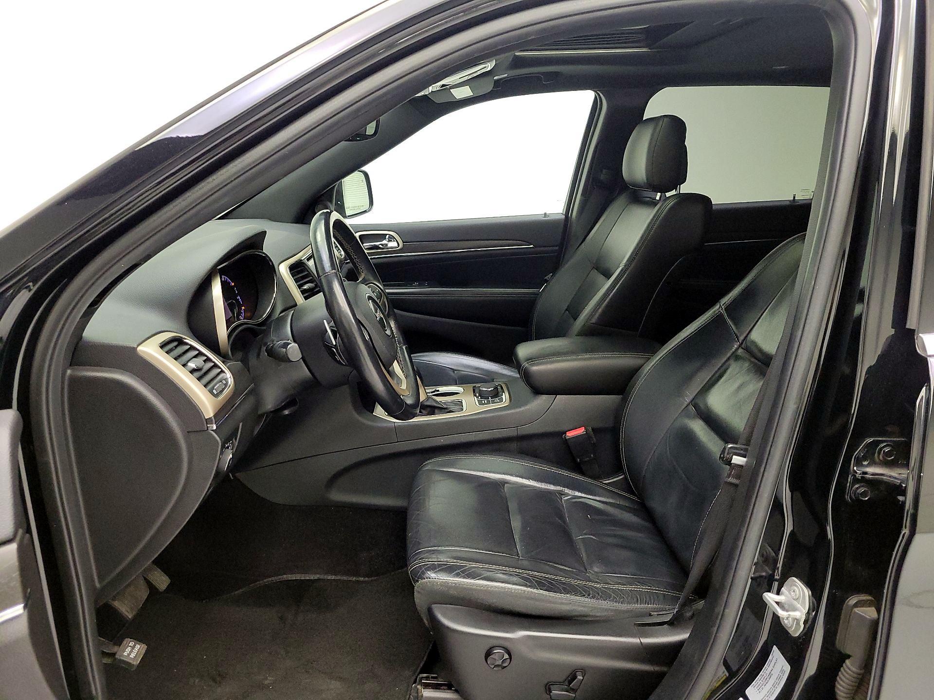 Thumbnail: 2017 Jeep Grand Cherokee - 9