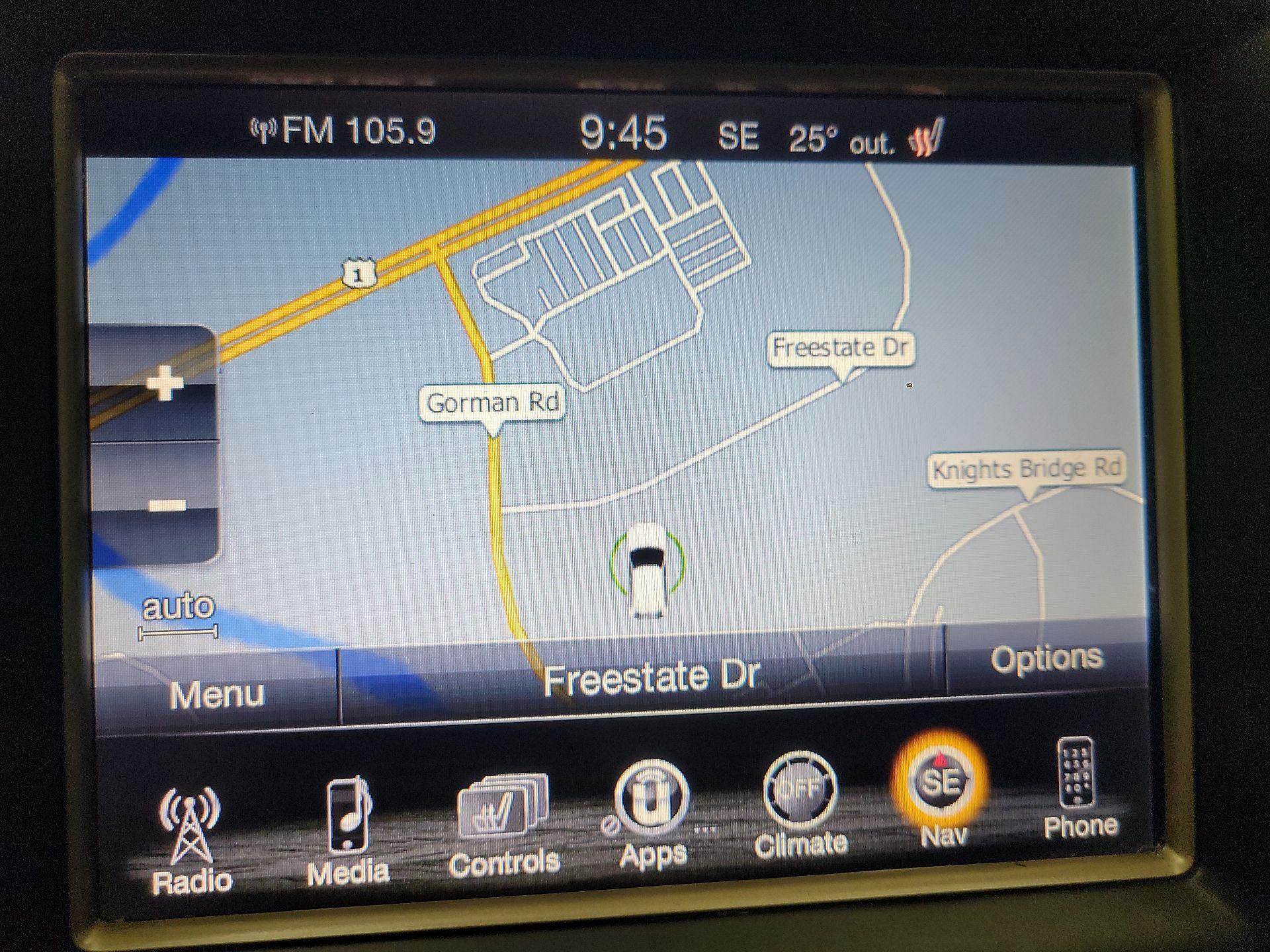 Thumbnail: 2017 Jeep Grand Cherokee - 12