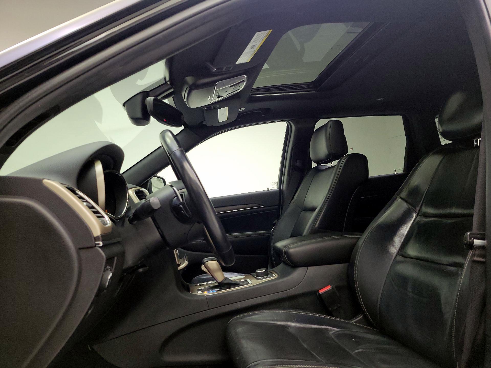 Thumbnail: 2017 Jeep Grand Cherokee - 18