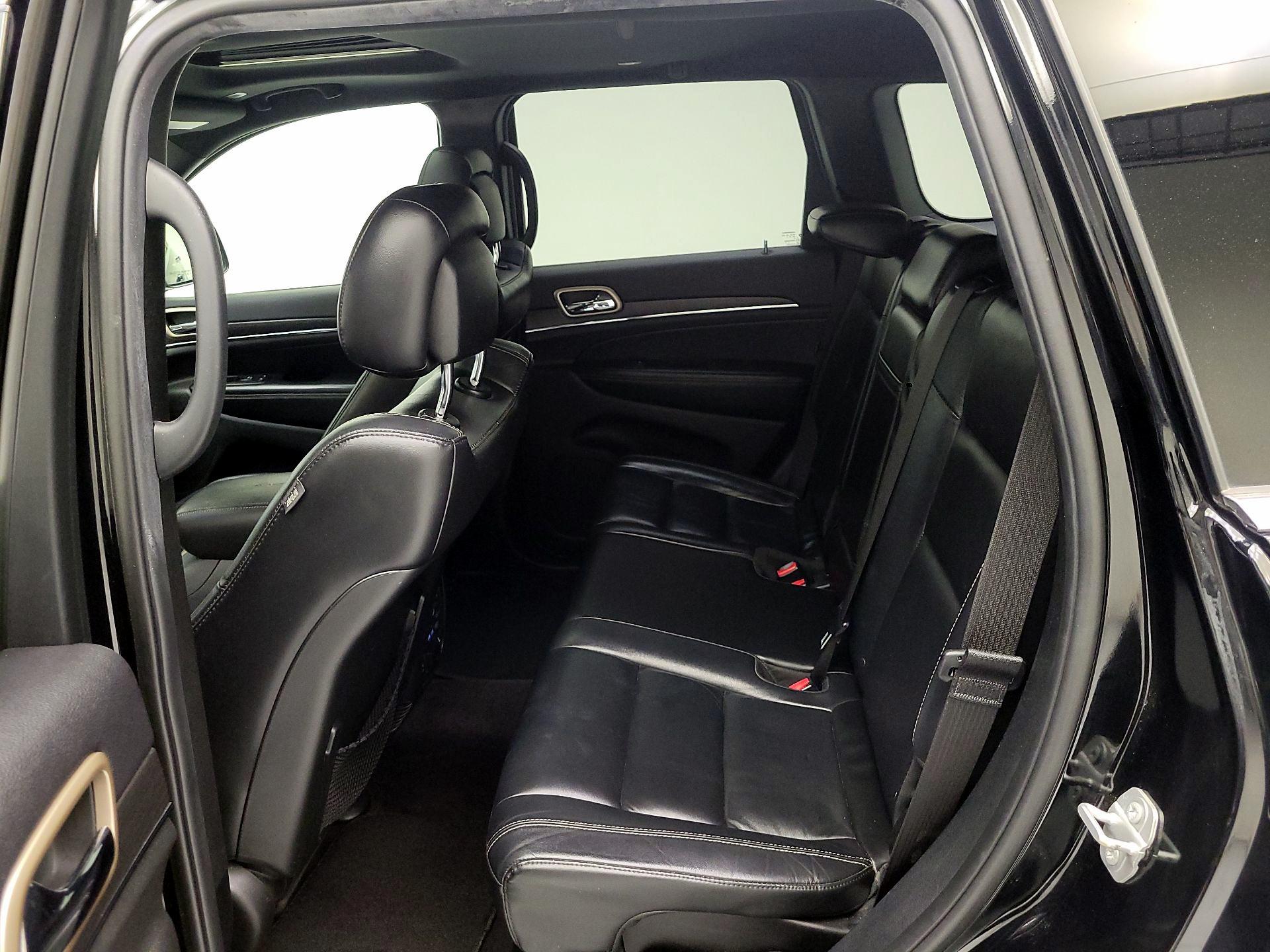 Thumbnail: 2017 Jeep Grand Cherokee - 19