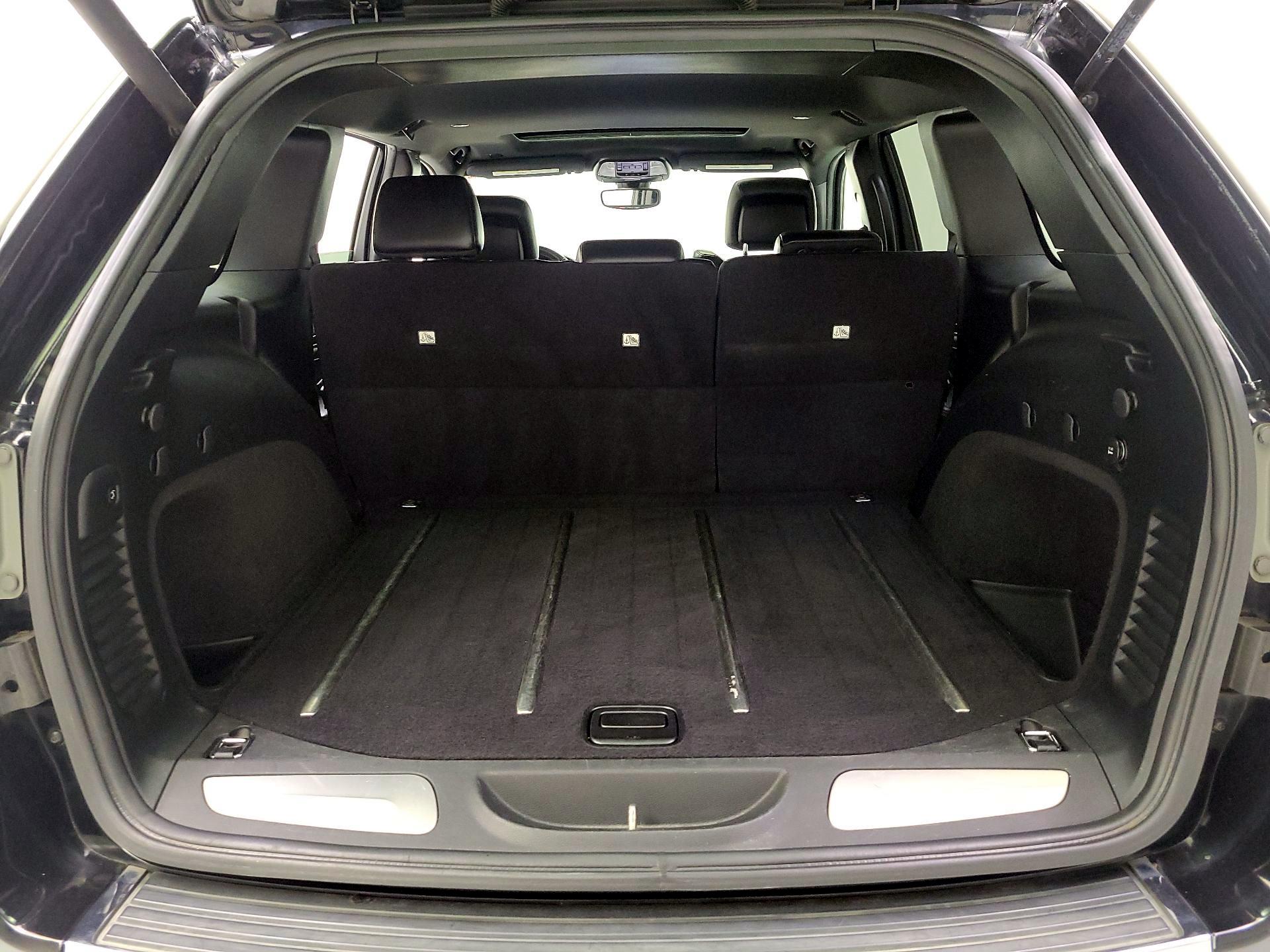 Thumbnail: 2017 Jeep Grand Cherokee - 20