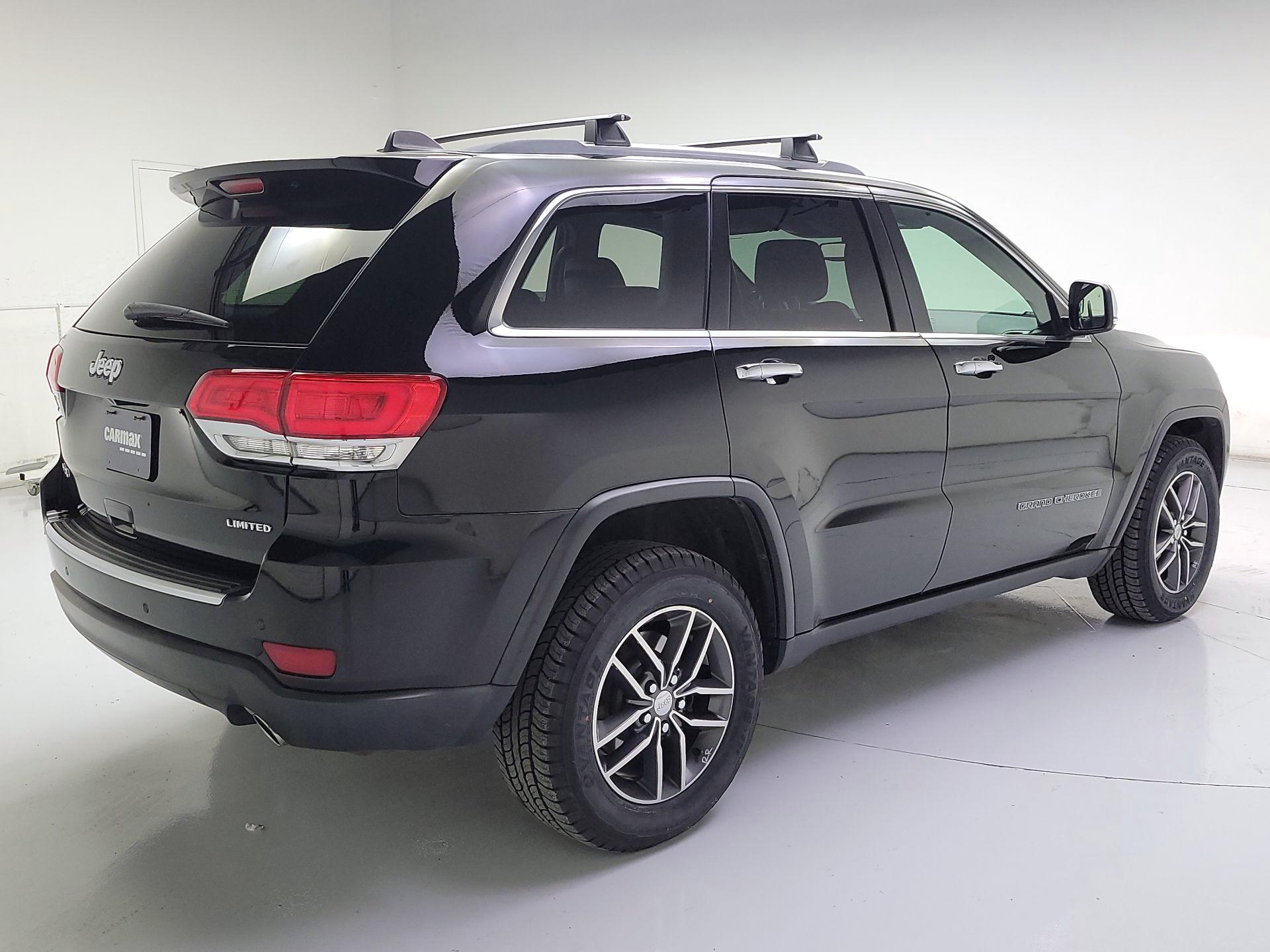 Thumbnail: 2017 Jeep Grand Cherokee - 5
