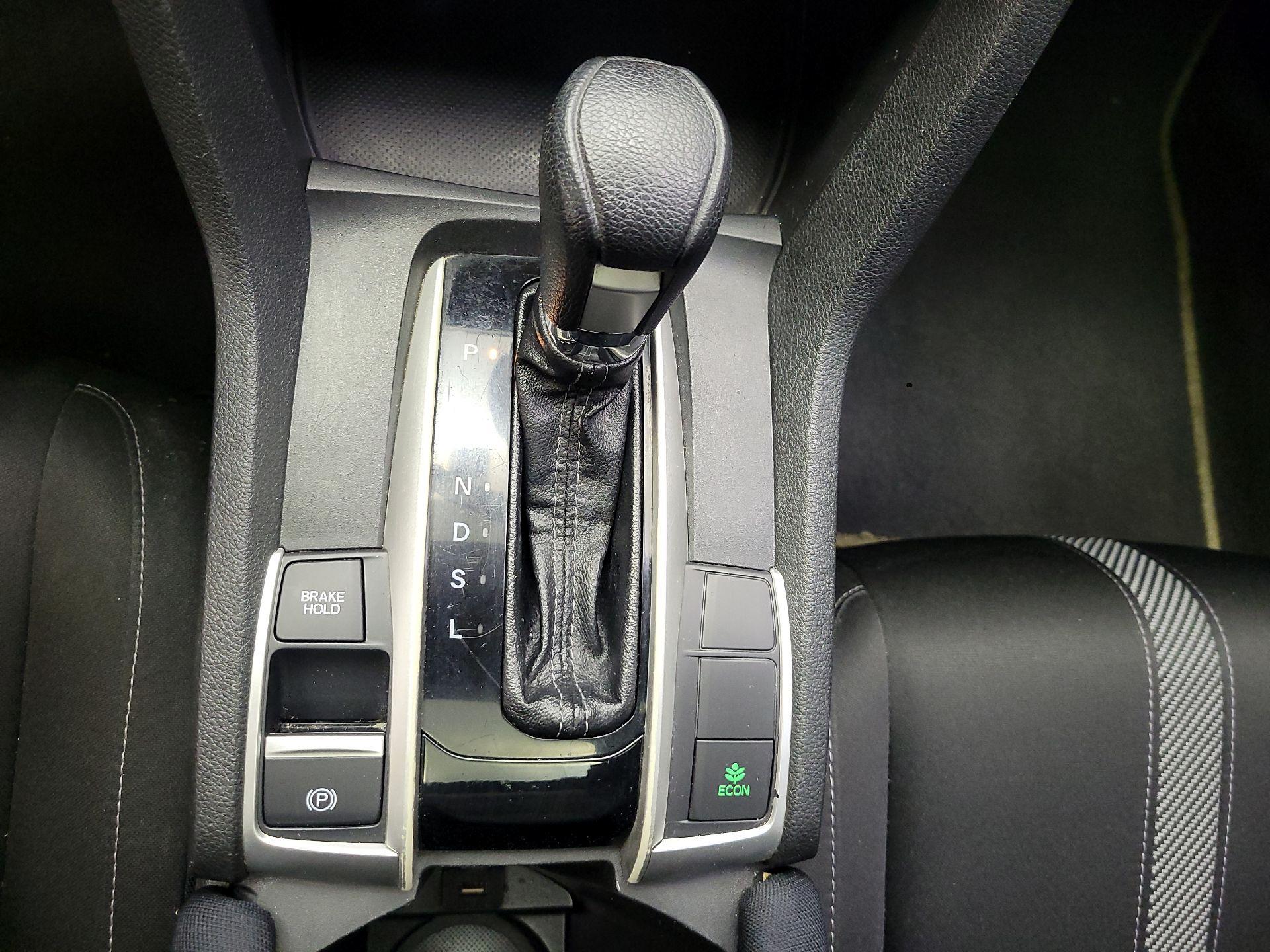 Thumbnail: 2016 Honda Civic - 15