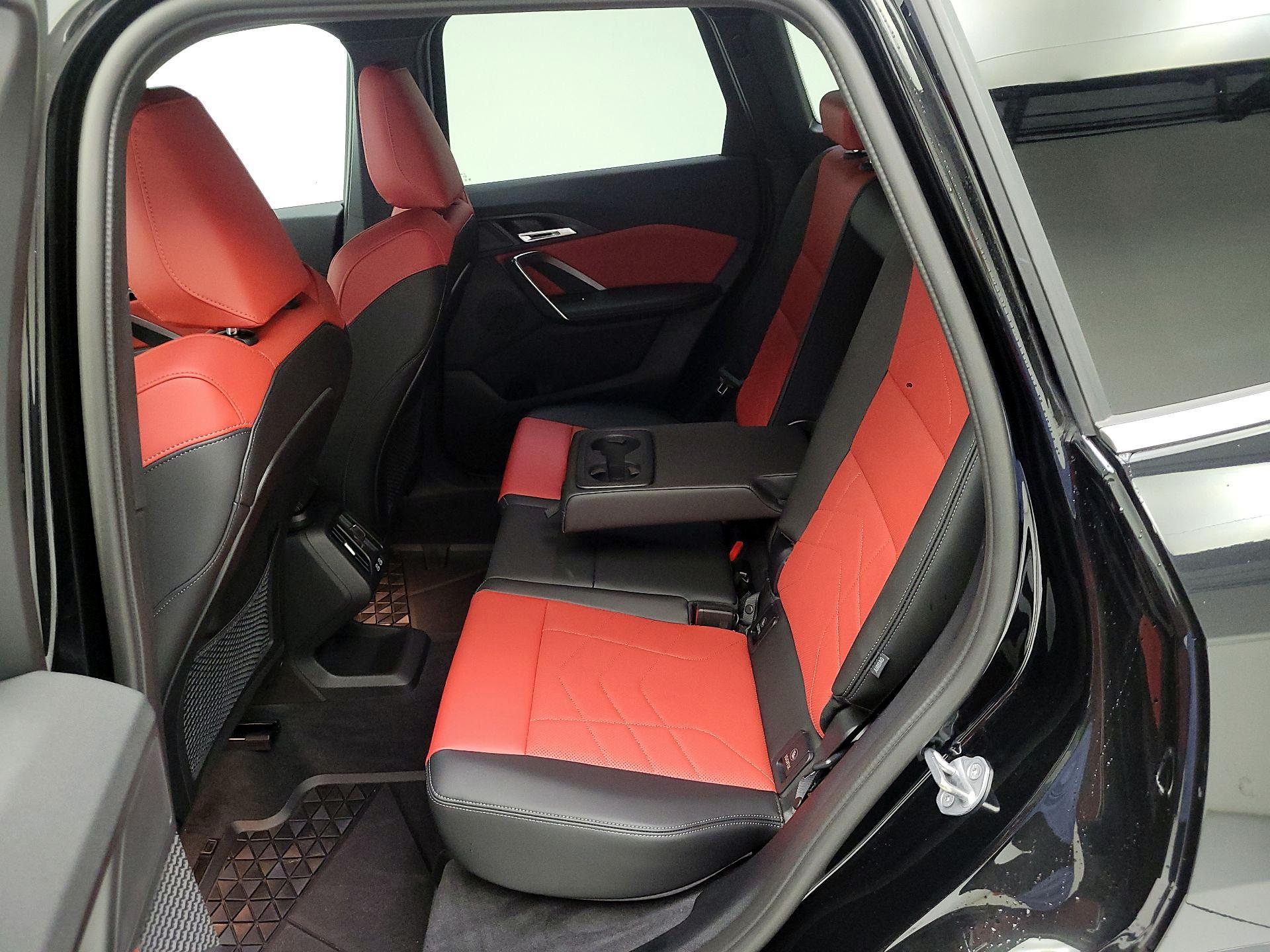 Thumbnail: 2024 BMW X1 - 17