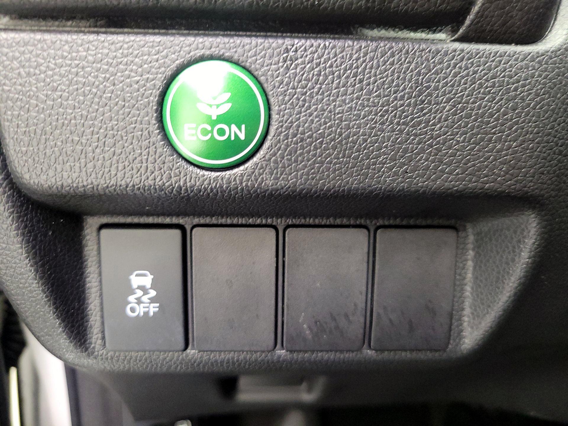 Thumbnail: 2015 Honda Fit - 11