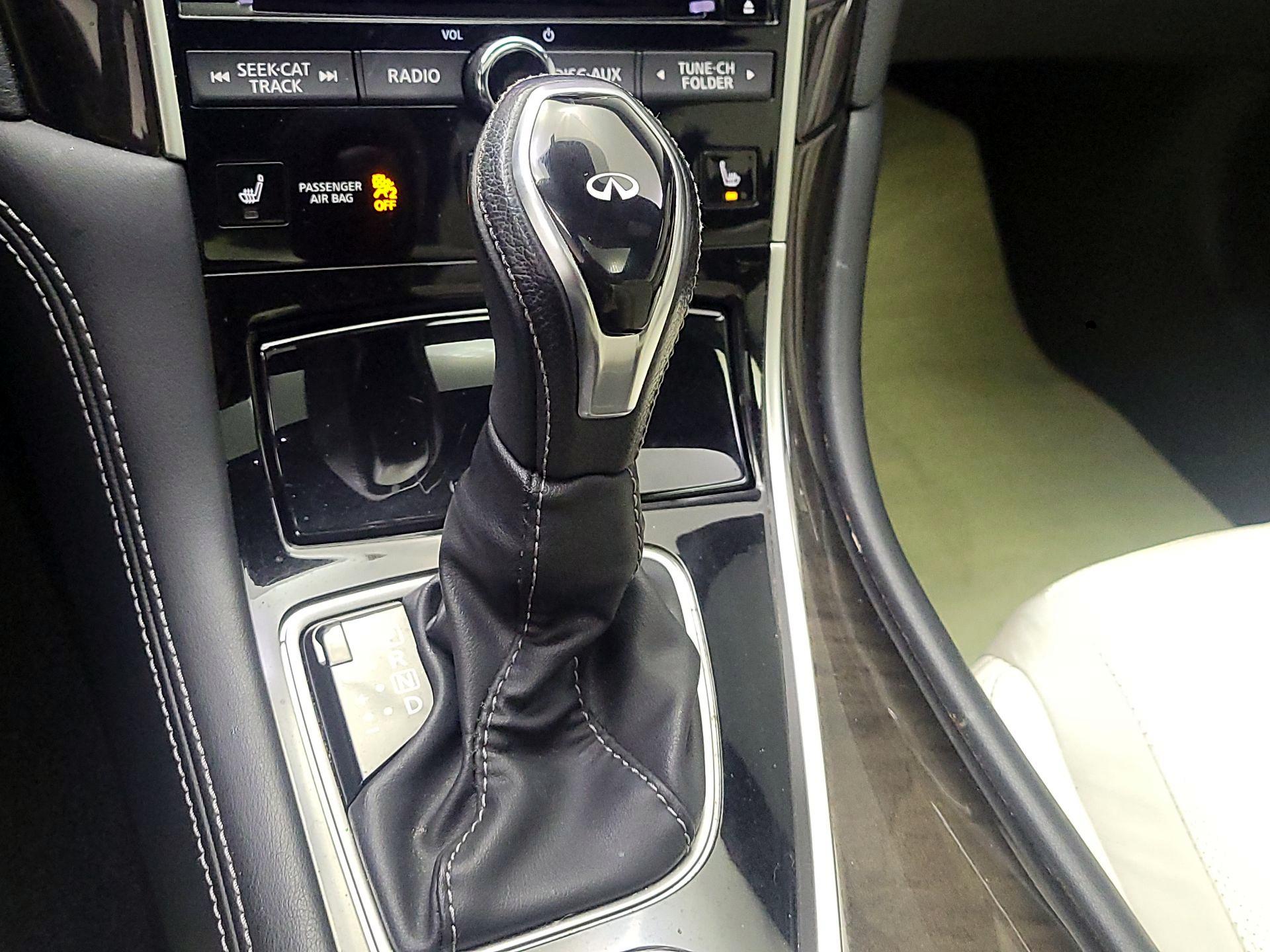 Thumbnail: 2017 INFINITI Q60 - 16