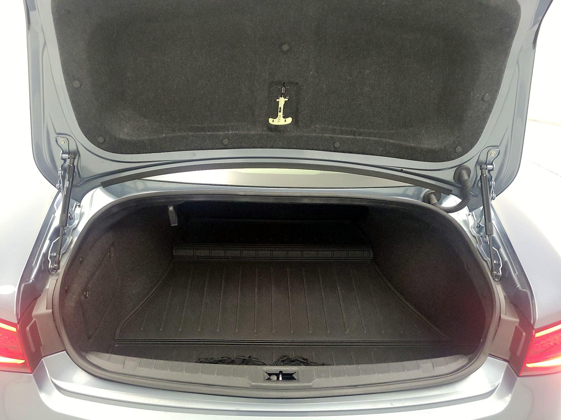 Thumbnail: 2017 INFINITI Q60 - 20