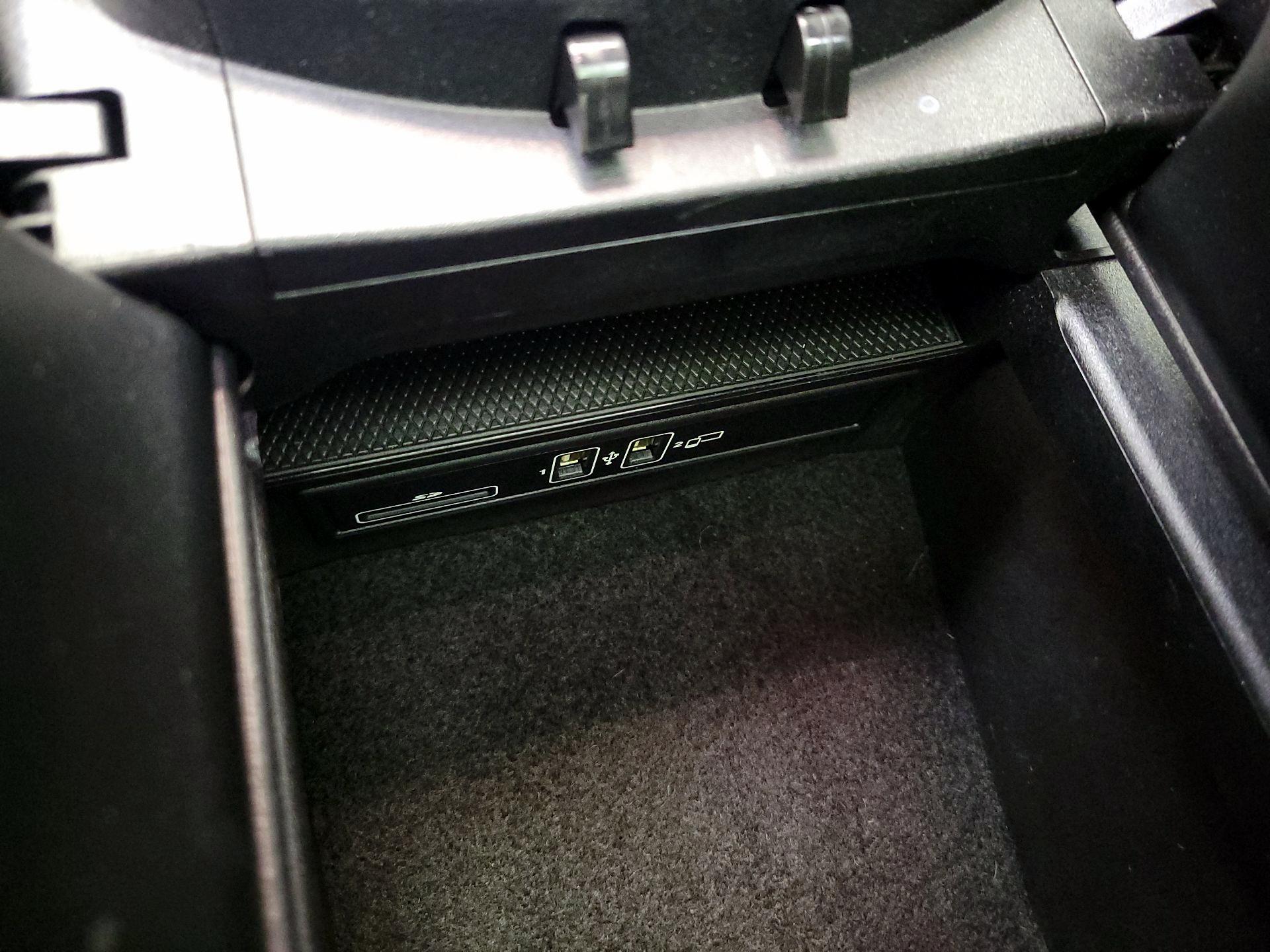 Thumbnail: 2021 Mercedes-Benz C-Class - 16