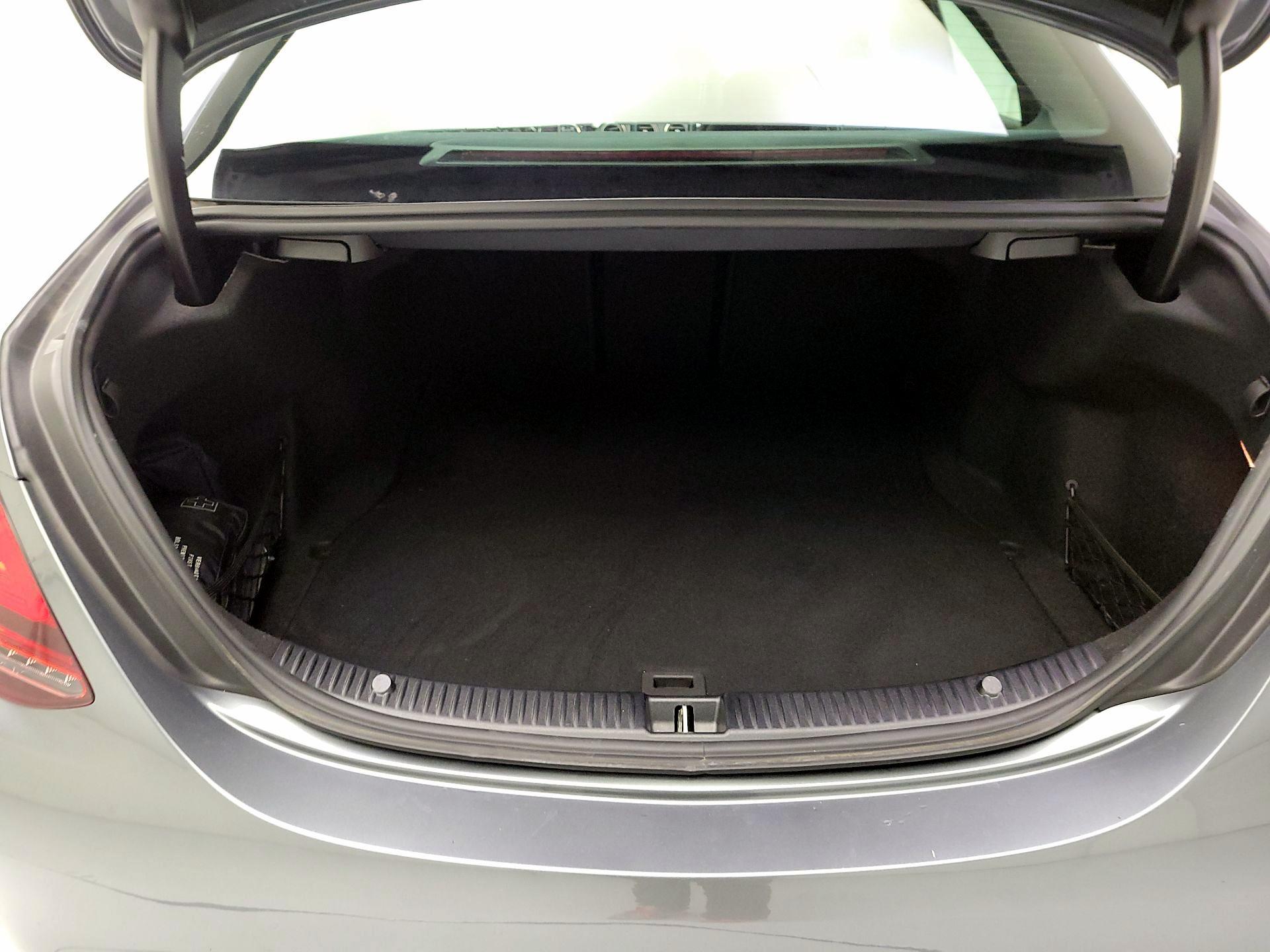 Thumbnail: 2021 Mercedes-Benz C-Class - 18