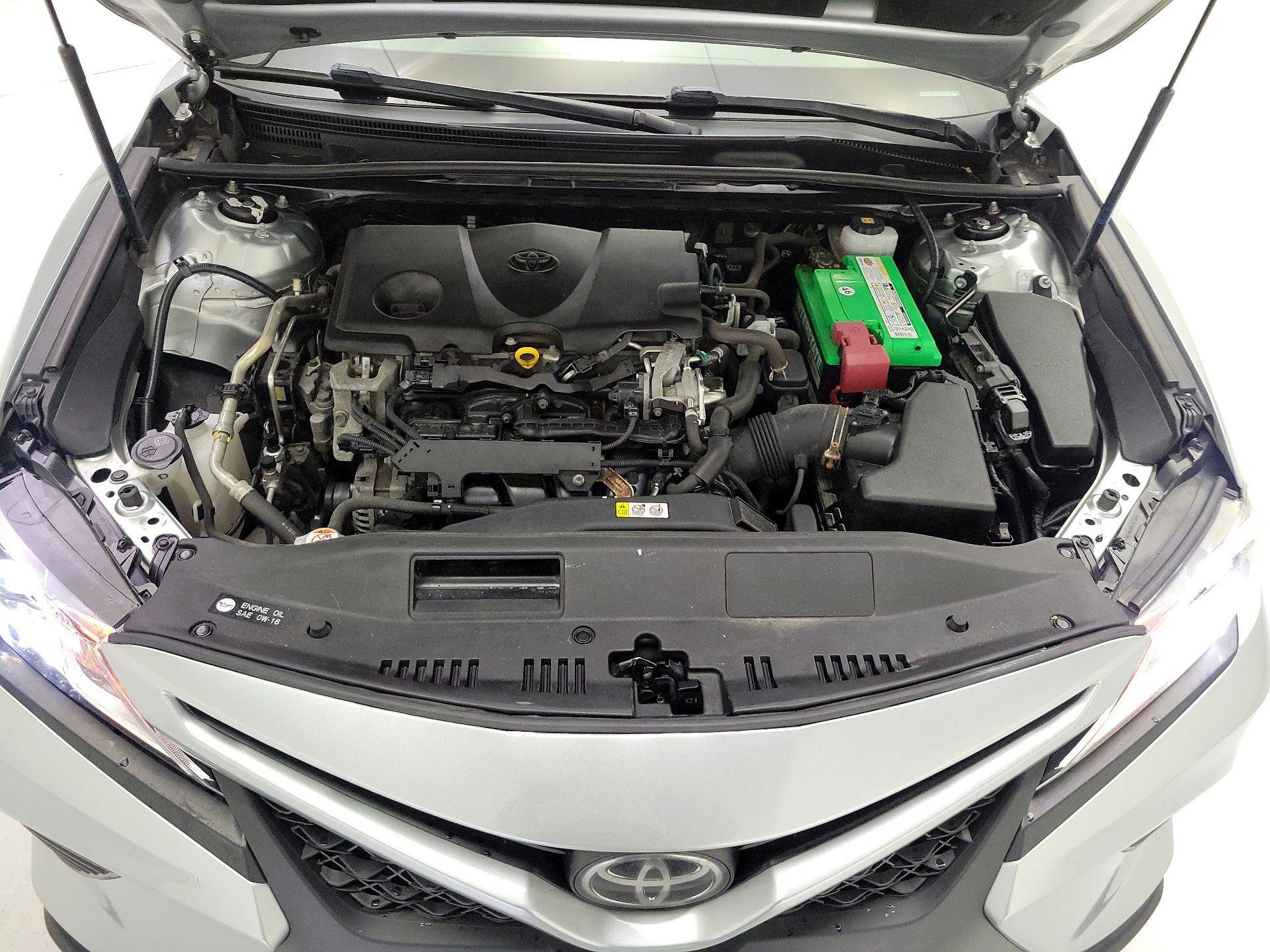 Thumbnail: 2018 Toyota Camry - 19