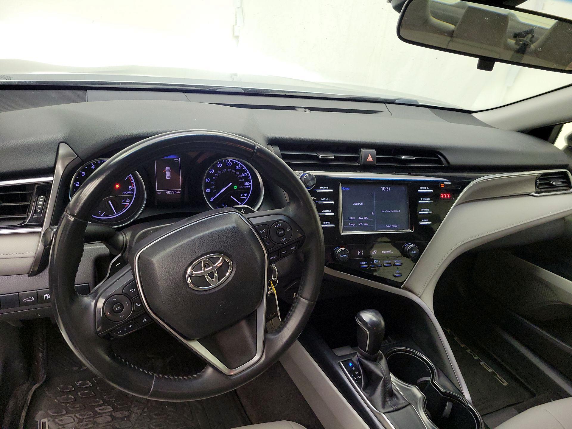 Thumbnail: 2018 Toyota Camry - 8