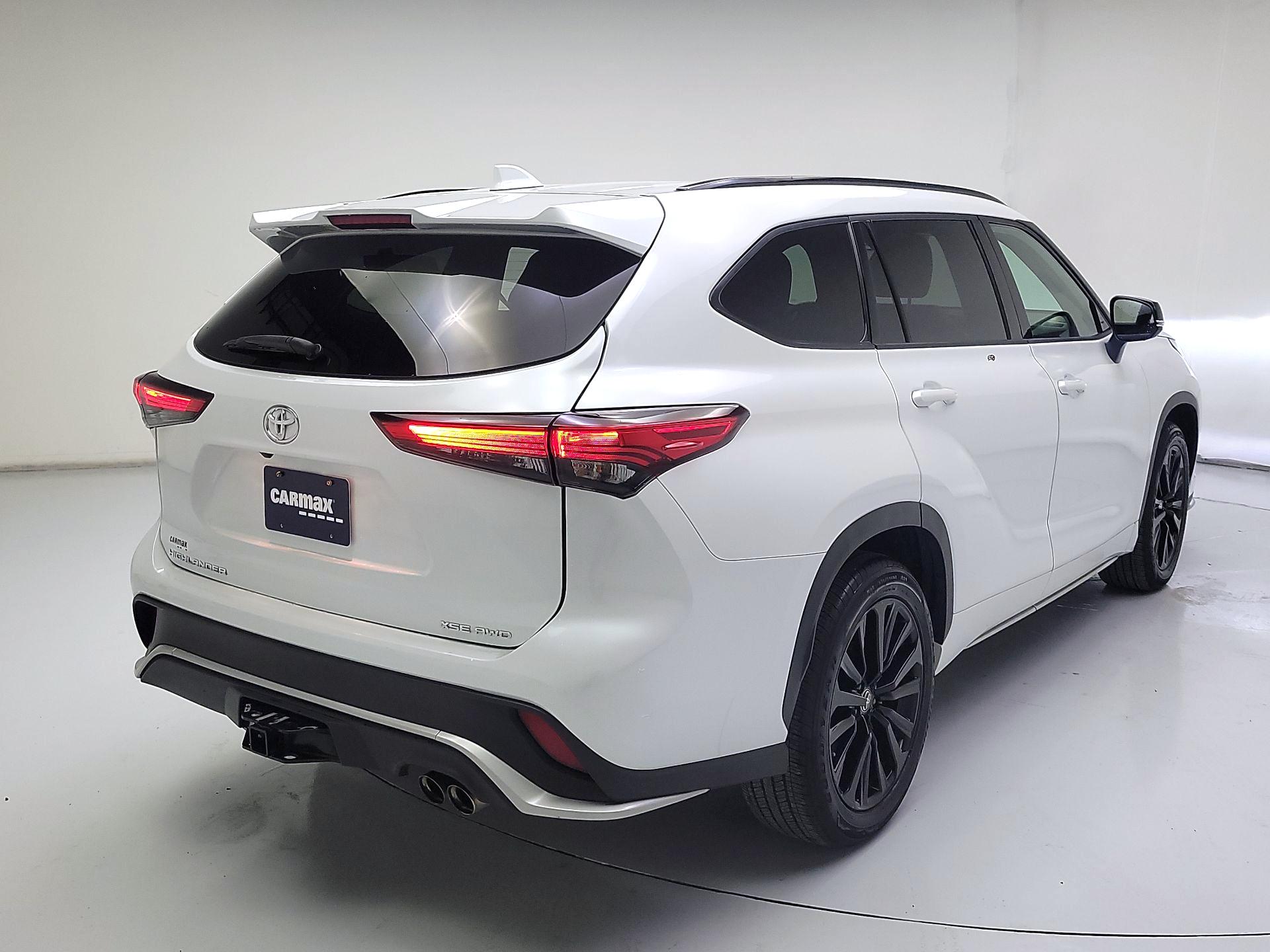 Thumbnail: 2023 Toyota Highlander - 5