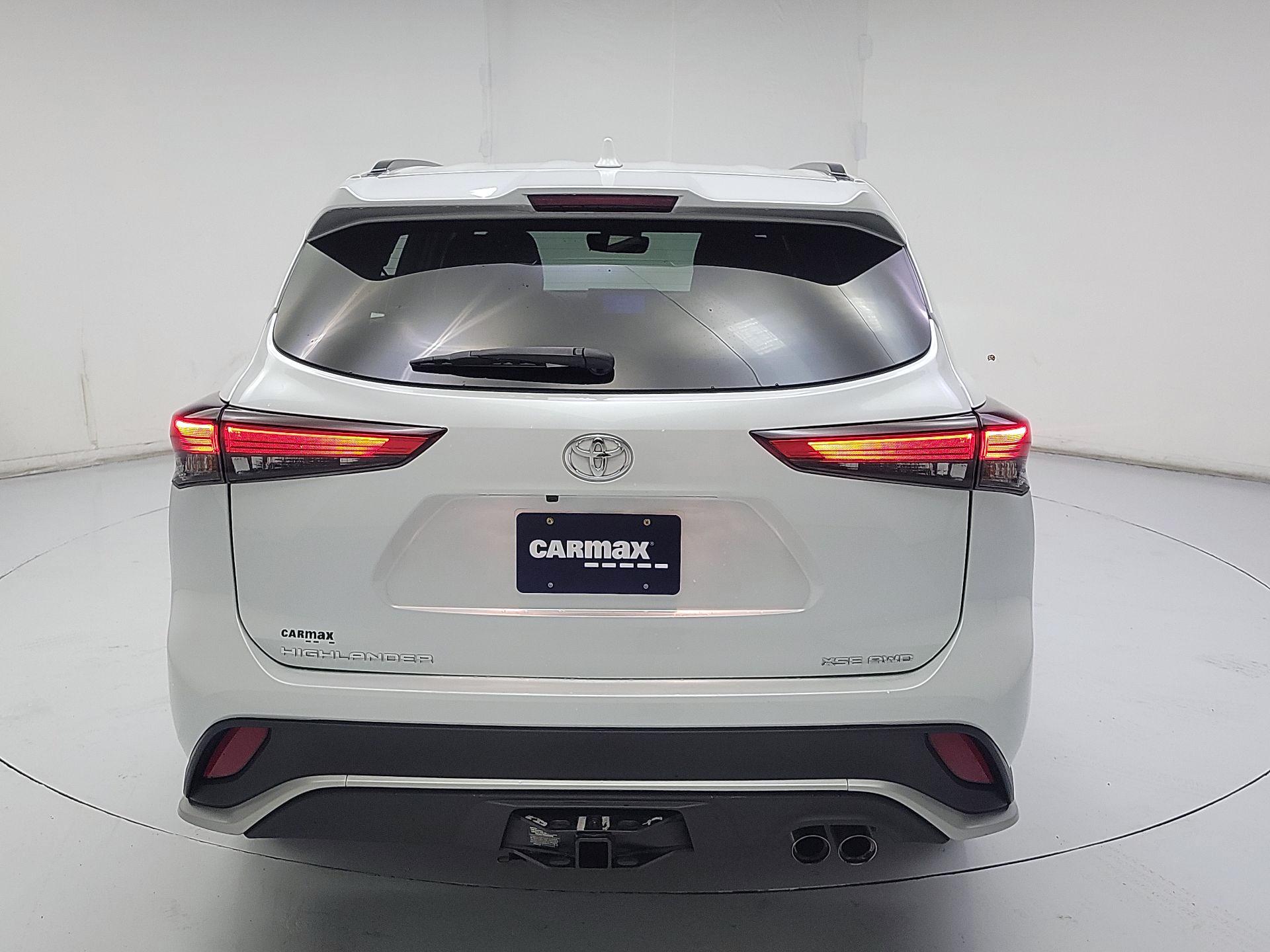 Thumbnail: 2023 Toyota Highlander - 6