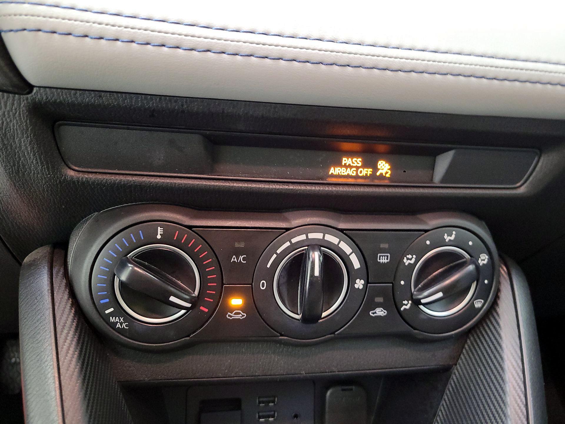 Thumbnail: 2019 Toyota Yaris - 16