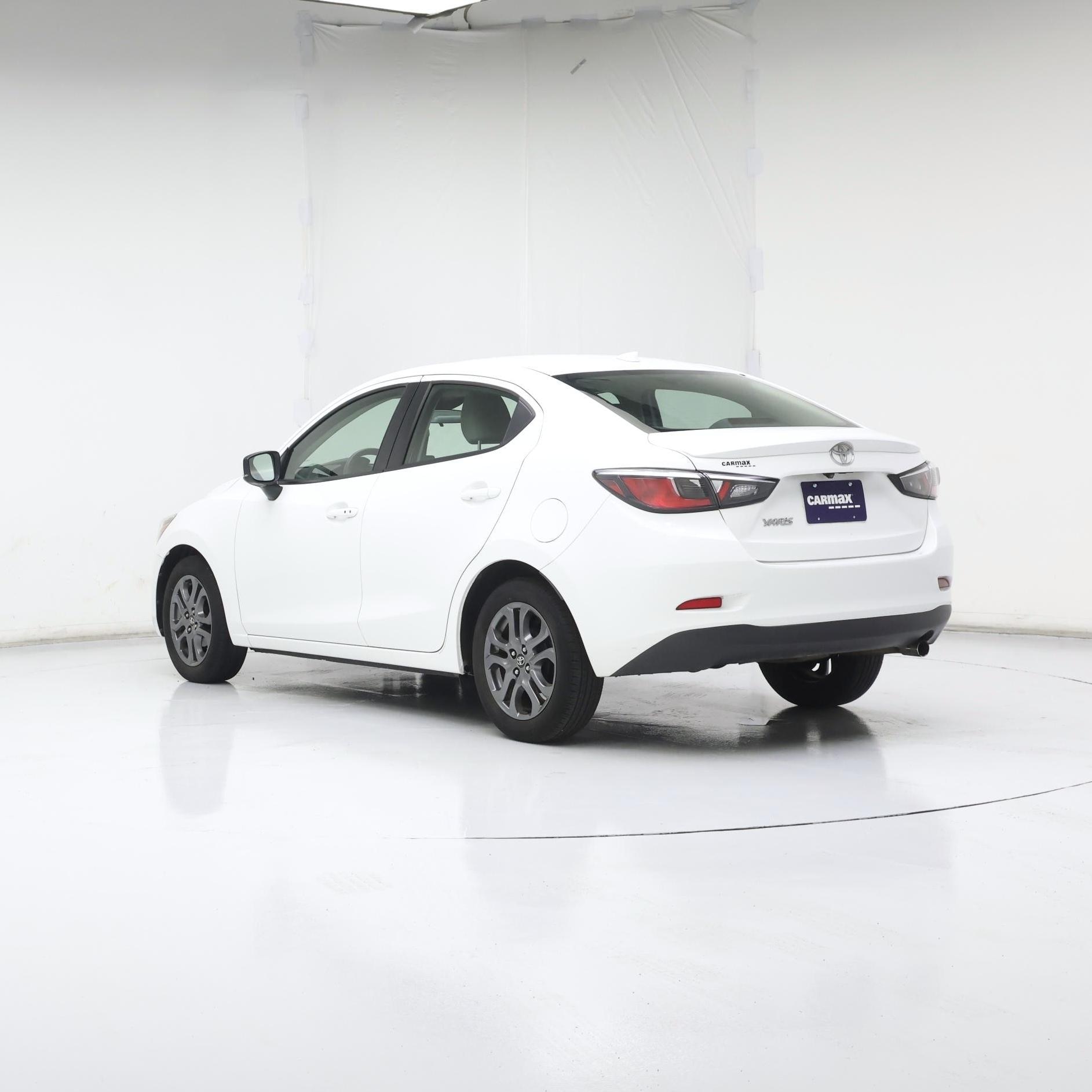 Thumbnail: 2019 Toyota Yaris - 2