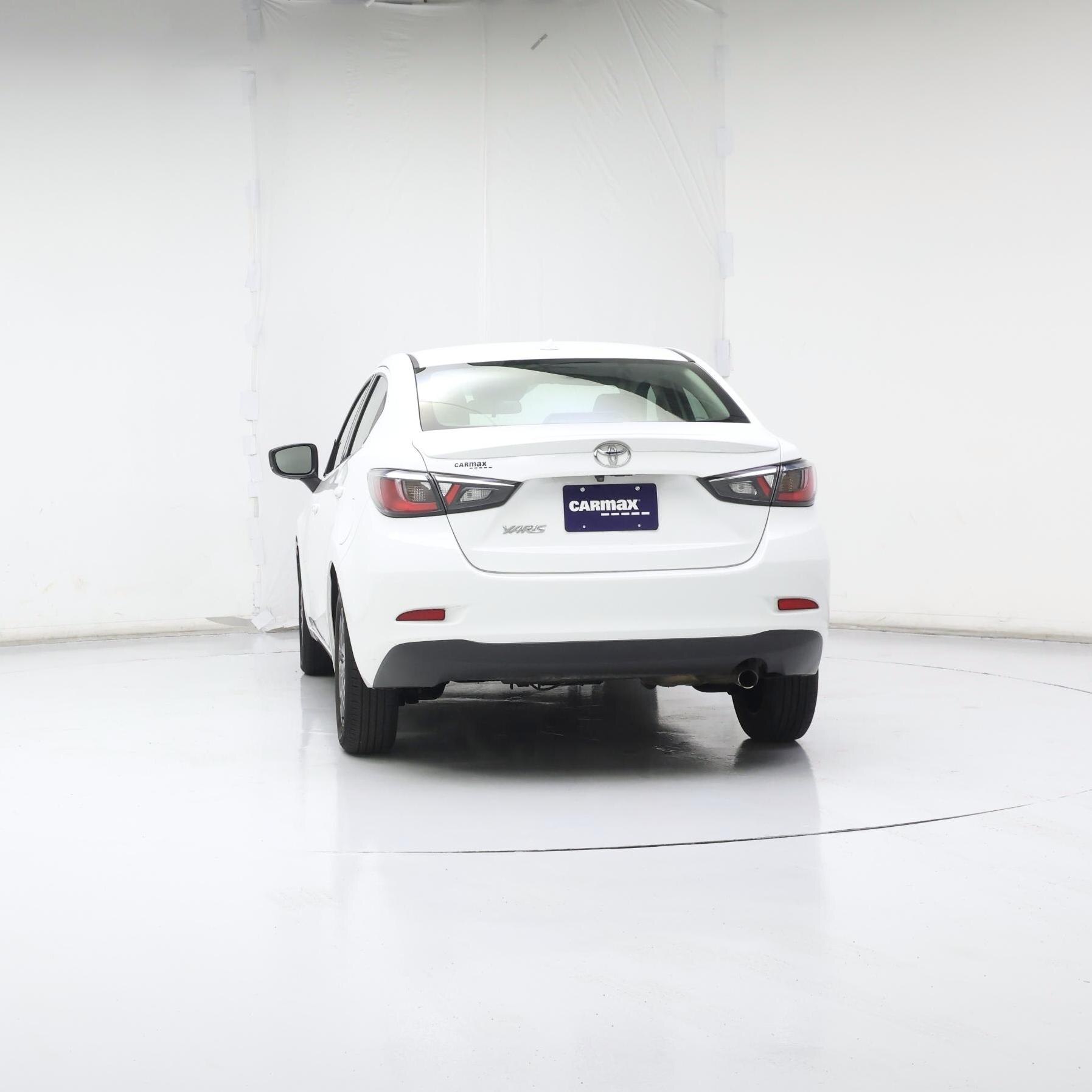 Thumbnail: 2019 Toyota Yaris - 6