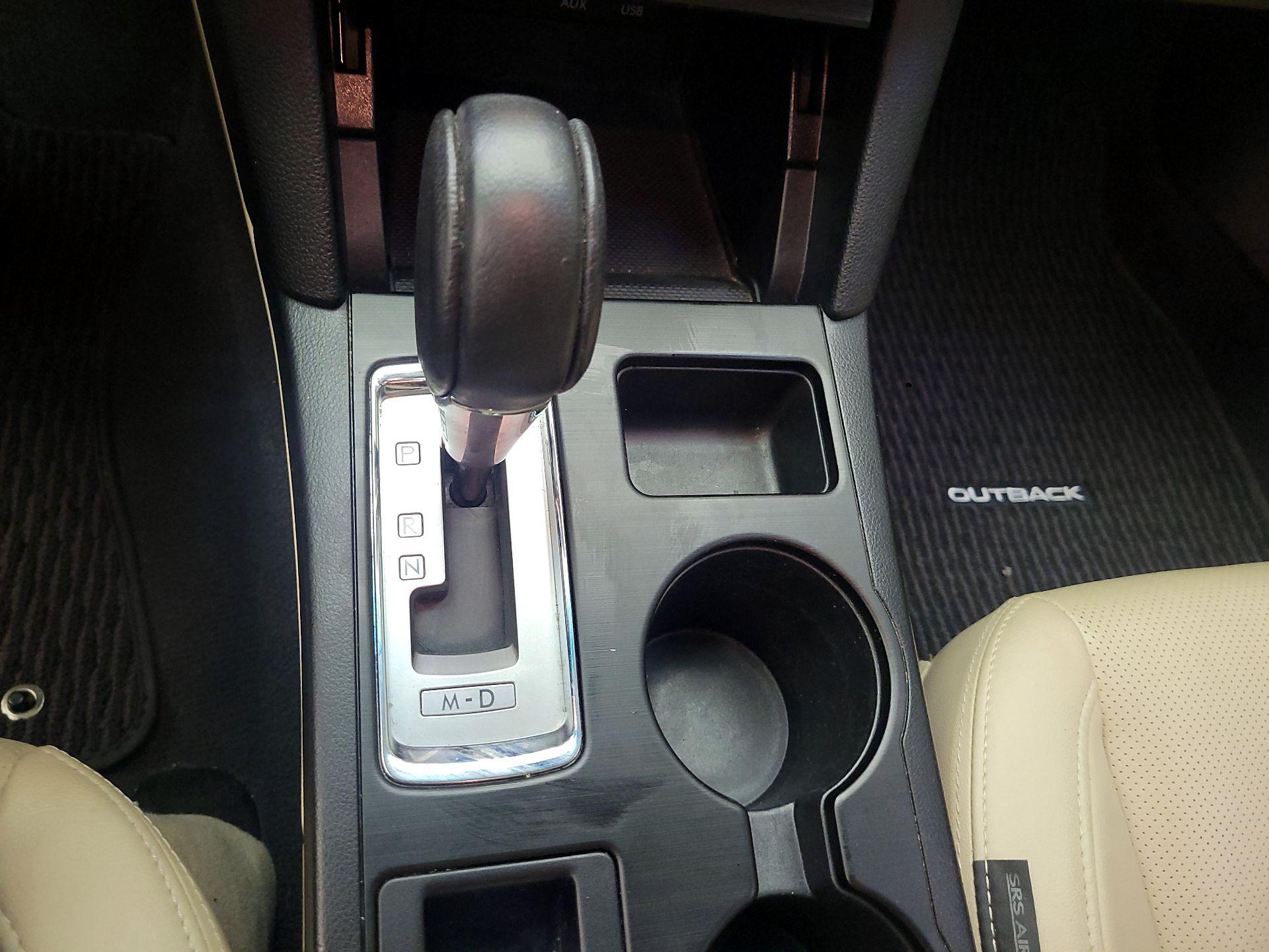 Thumbnail: 2016 Subaru Outback - 16