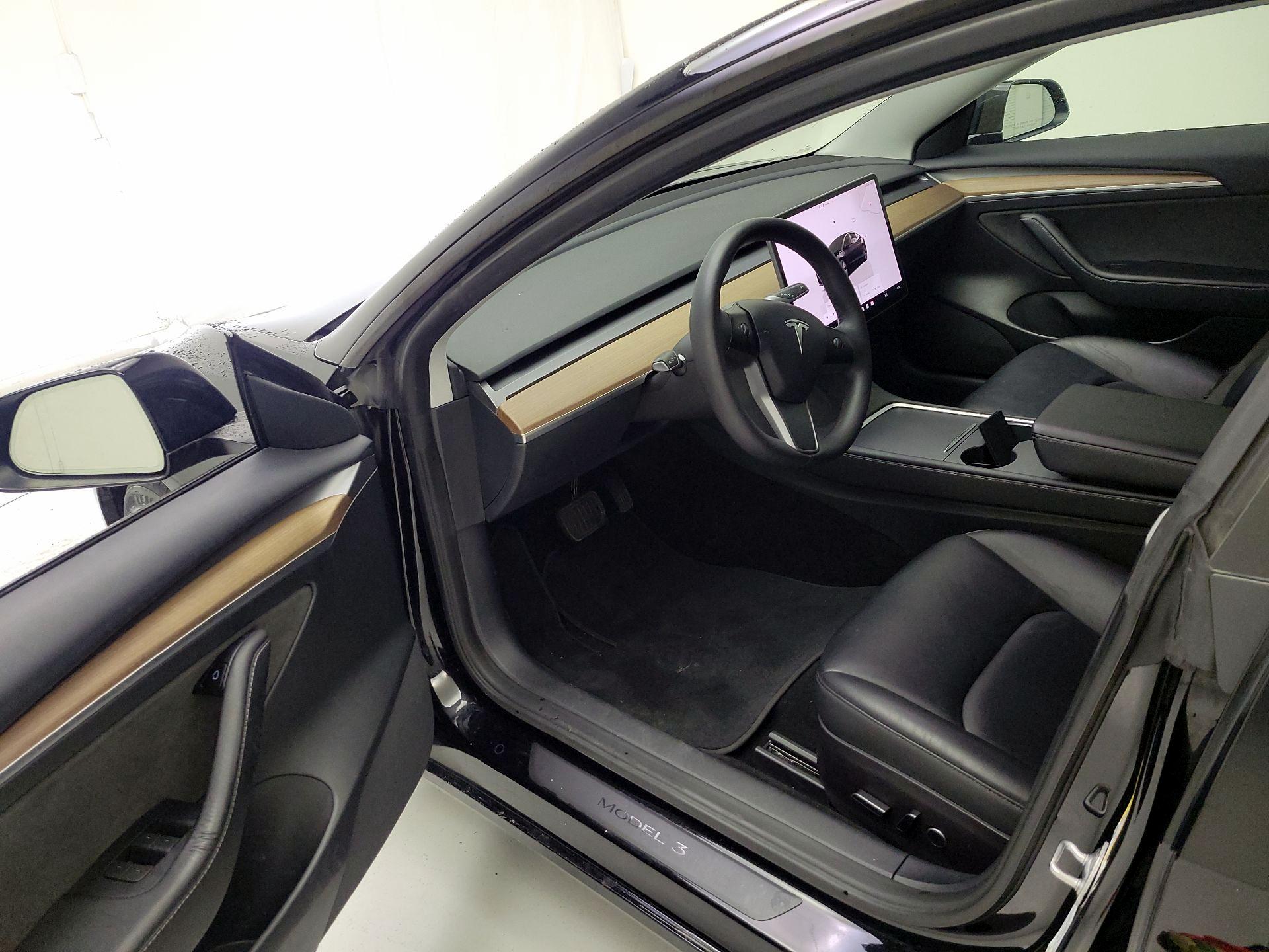 Thumbnail: 2023 Tesla Model 3 - 9