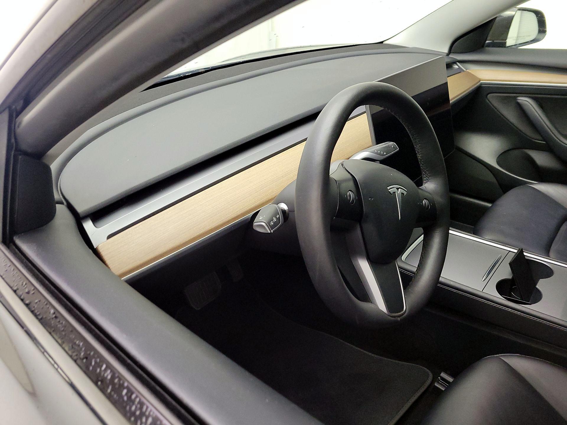 Thumbnail: 2023 Tesla Model 3 - 8