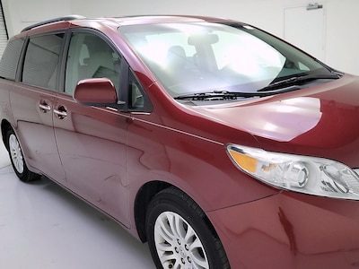 2017 Toyota Sienna XLE