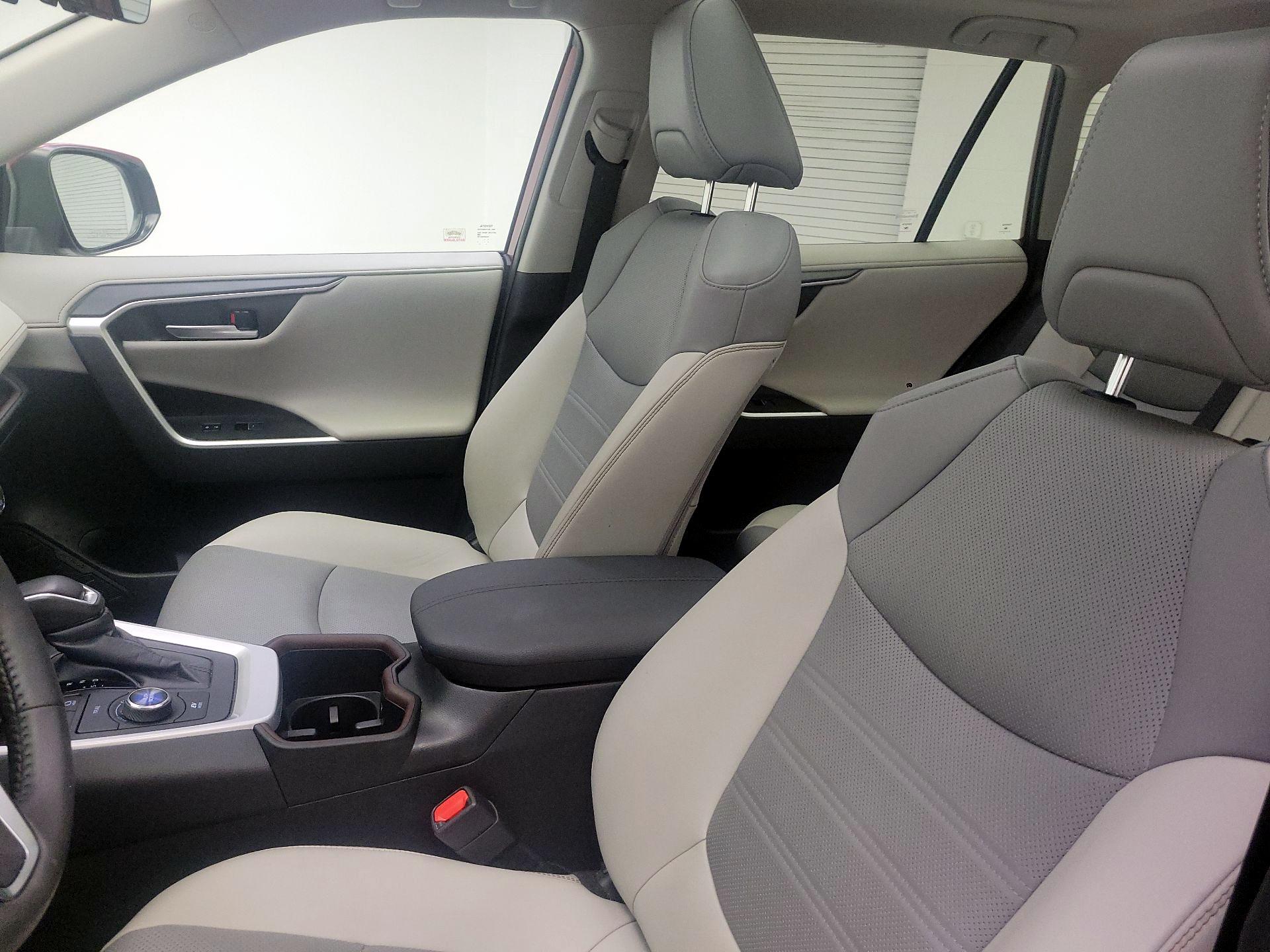 Thumbnail: 2024 Toyota RAV4 - 9