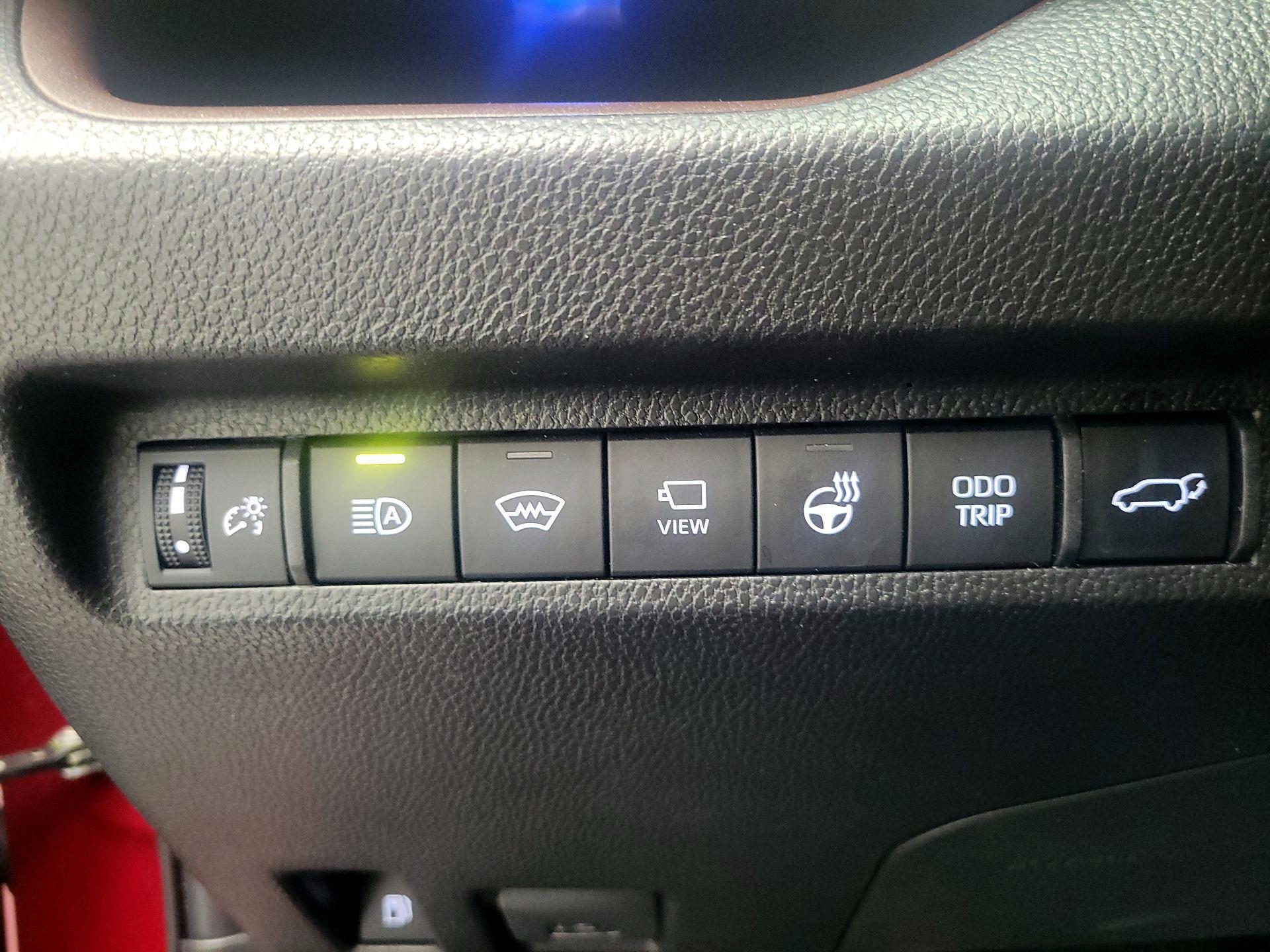 Thumbnail: 2024 Toyota RAV4 - 11