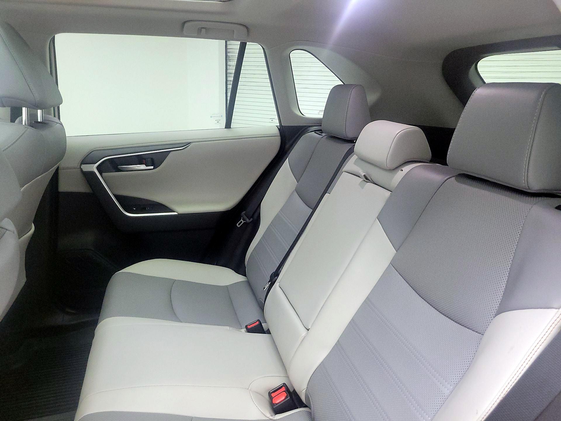 Thumbnail: 2024 Toyota RAV4 - 18