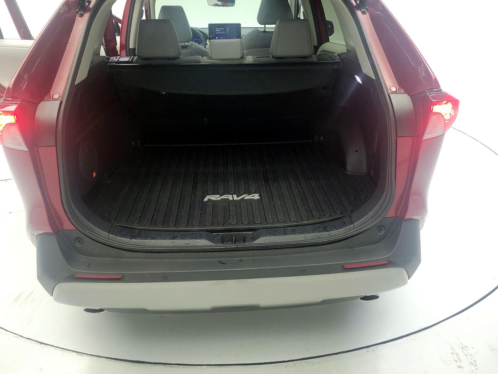 Thumbnail: 2024 Toyota RAV4 - 19