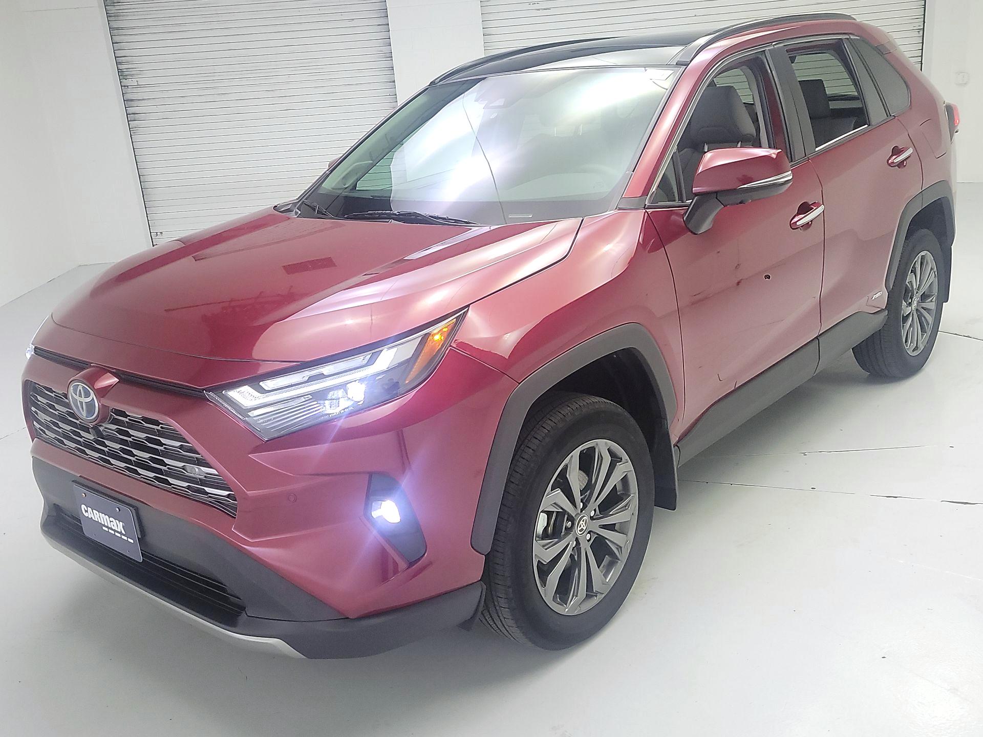 Thumbnail: 2024 Toyota RAV4 - 3