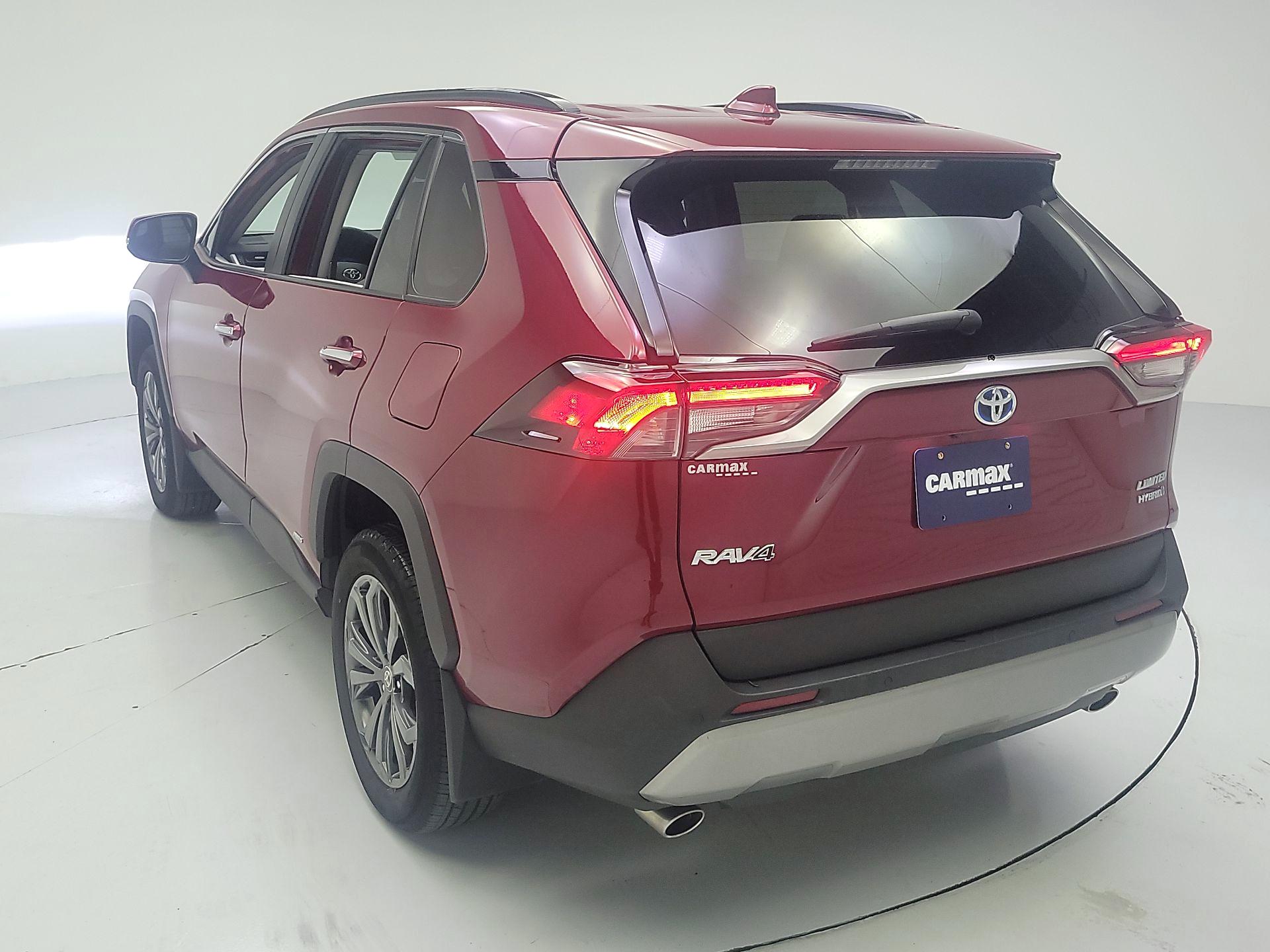 Thumbnail: 2024 Toyota RAV4 - 7