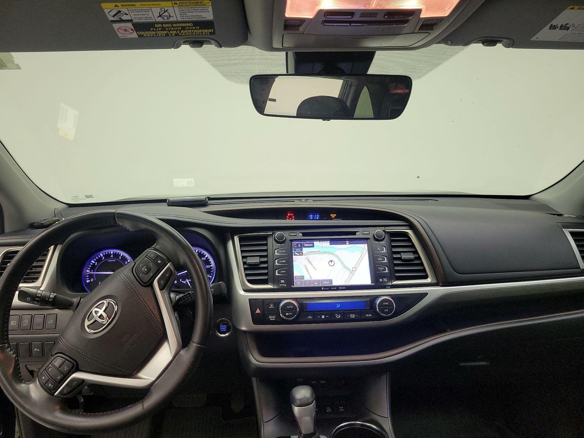 Thumbnail: 2019 Toyota Highlander - 8